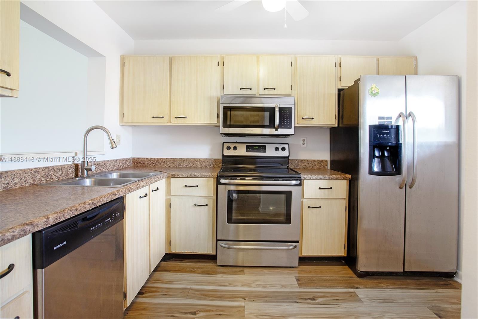 Property photo # 4