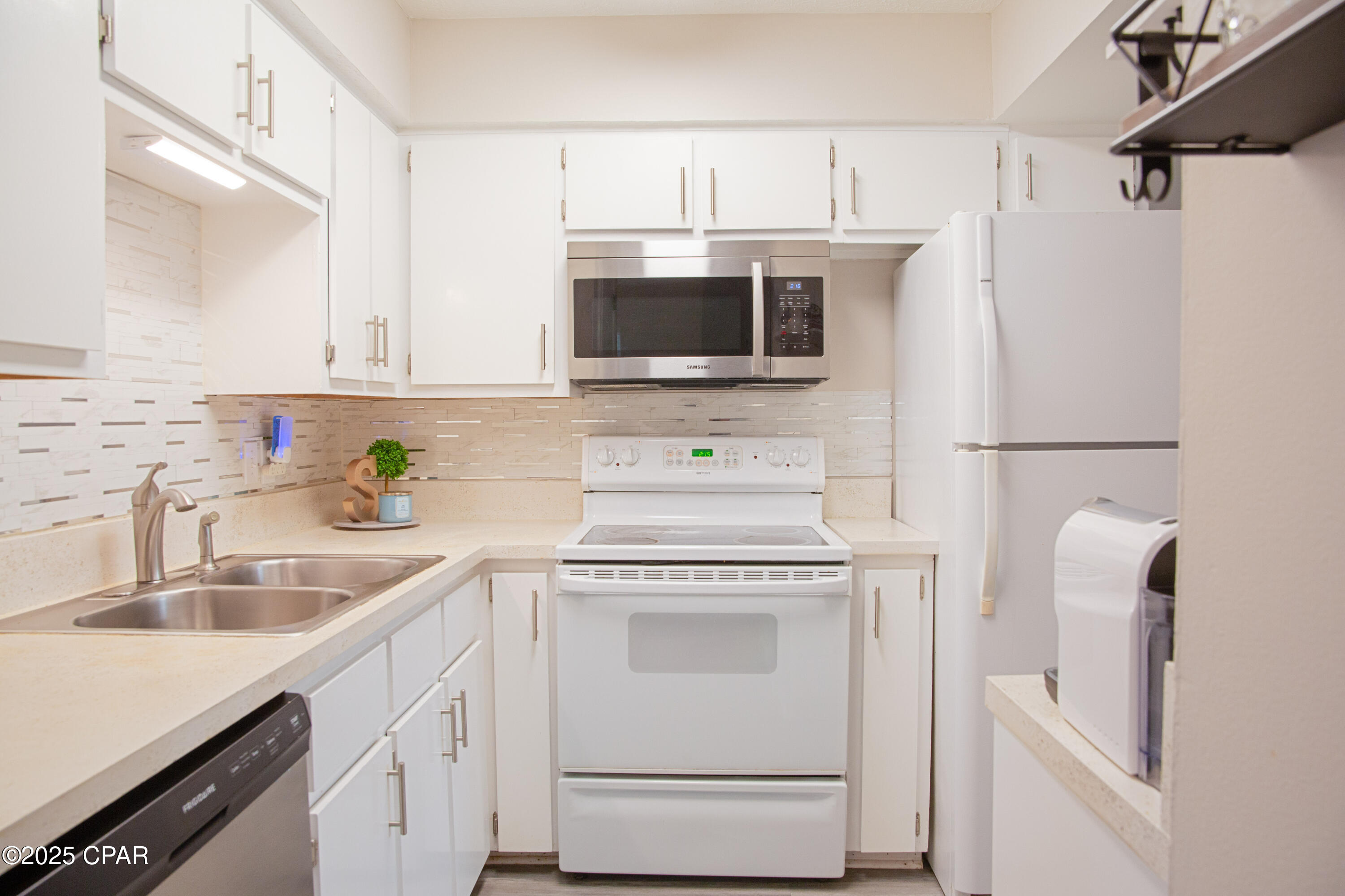 _05bybru Lgtkps Muyd Edxne_7y3a9cvw37_elrzg