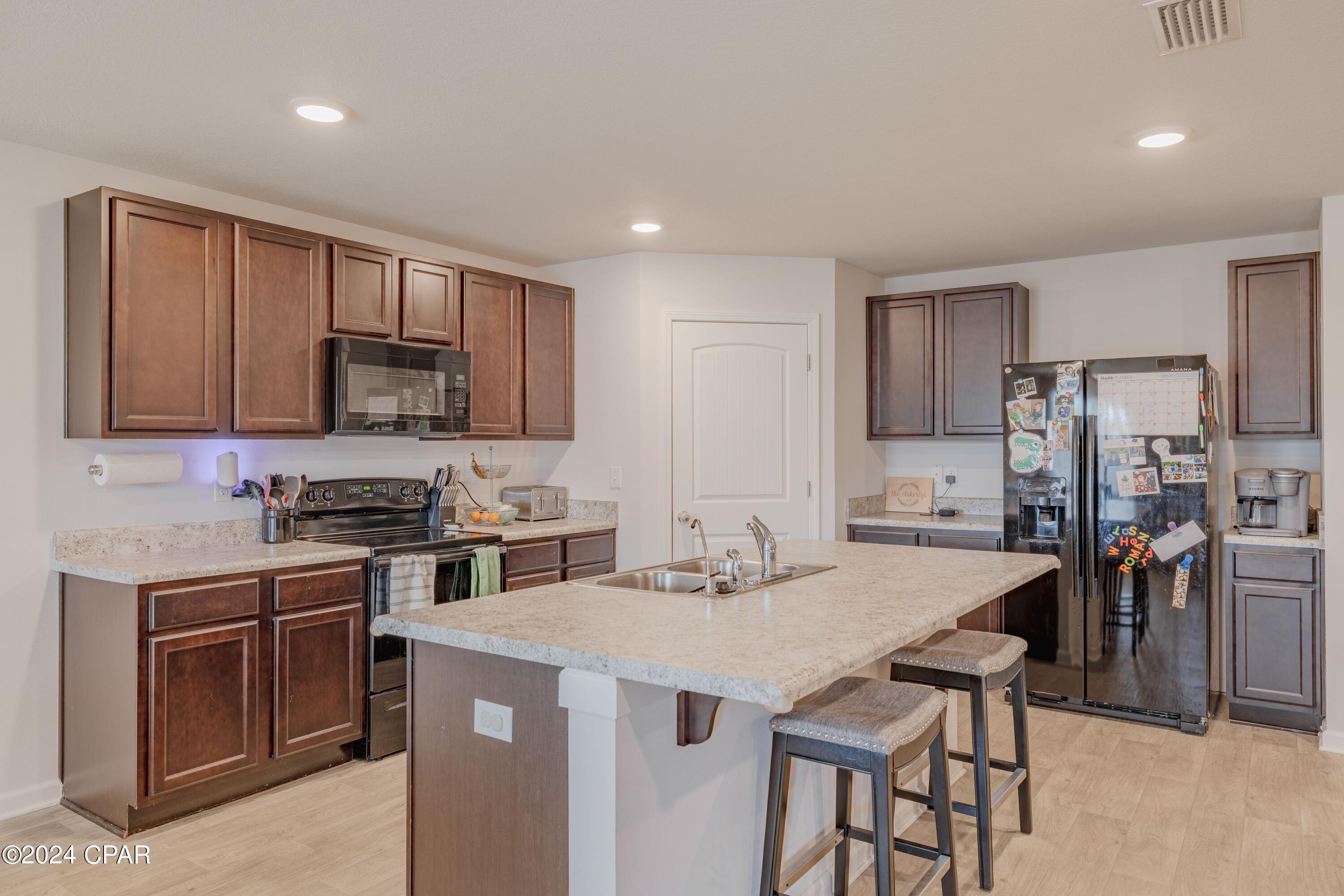 D3v2r3vynuipllpzyfcquen7lvjjbdtnqifnn4xyxfy