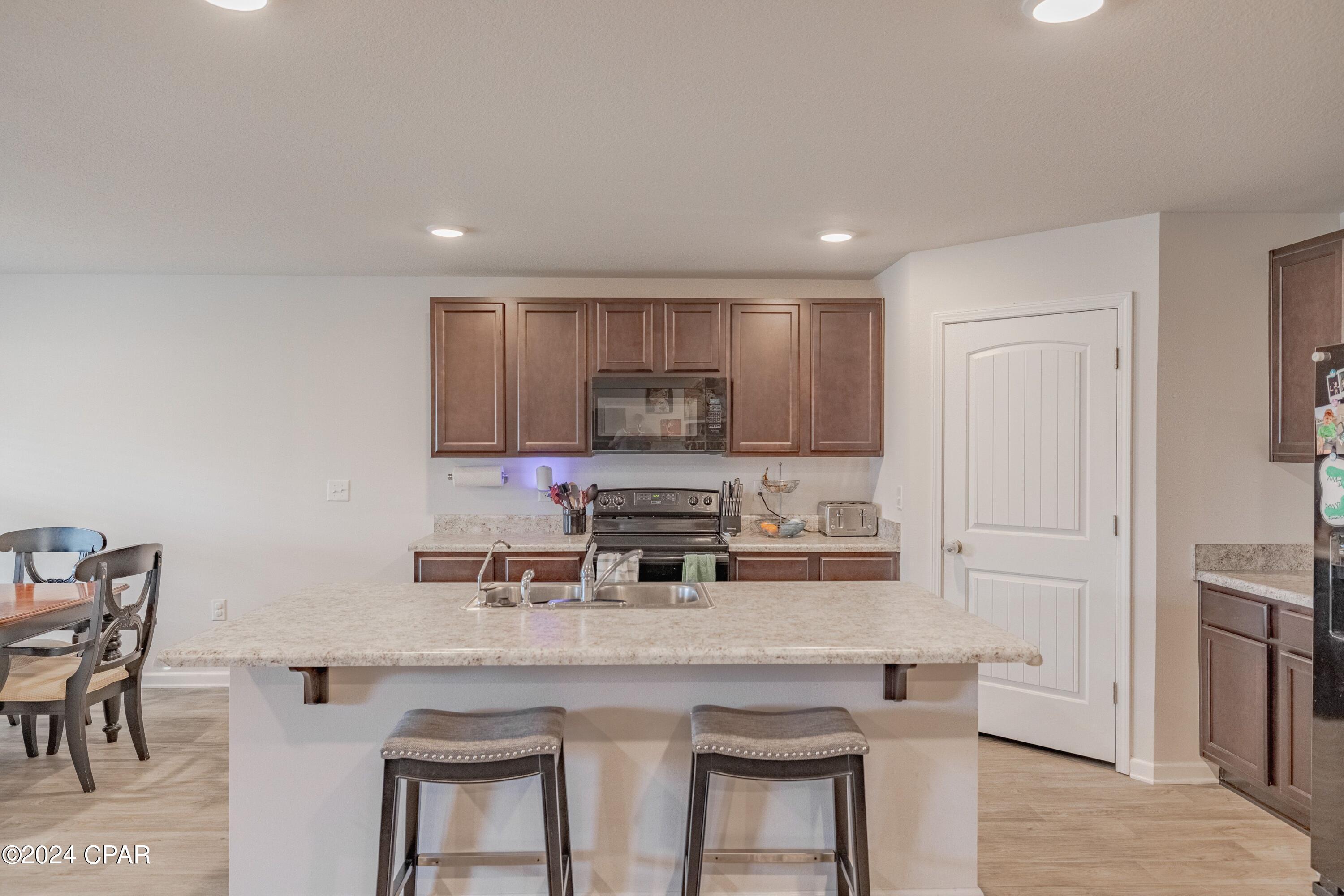 F Vvesjcwz24z3hypbfnmut_mrie6kfooichigketdw