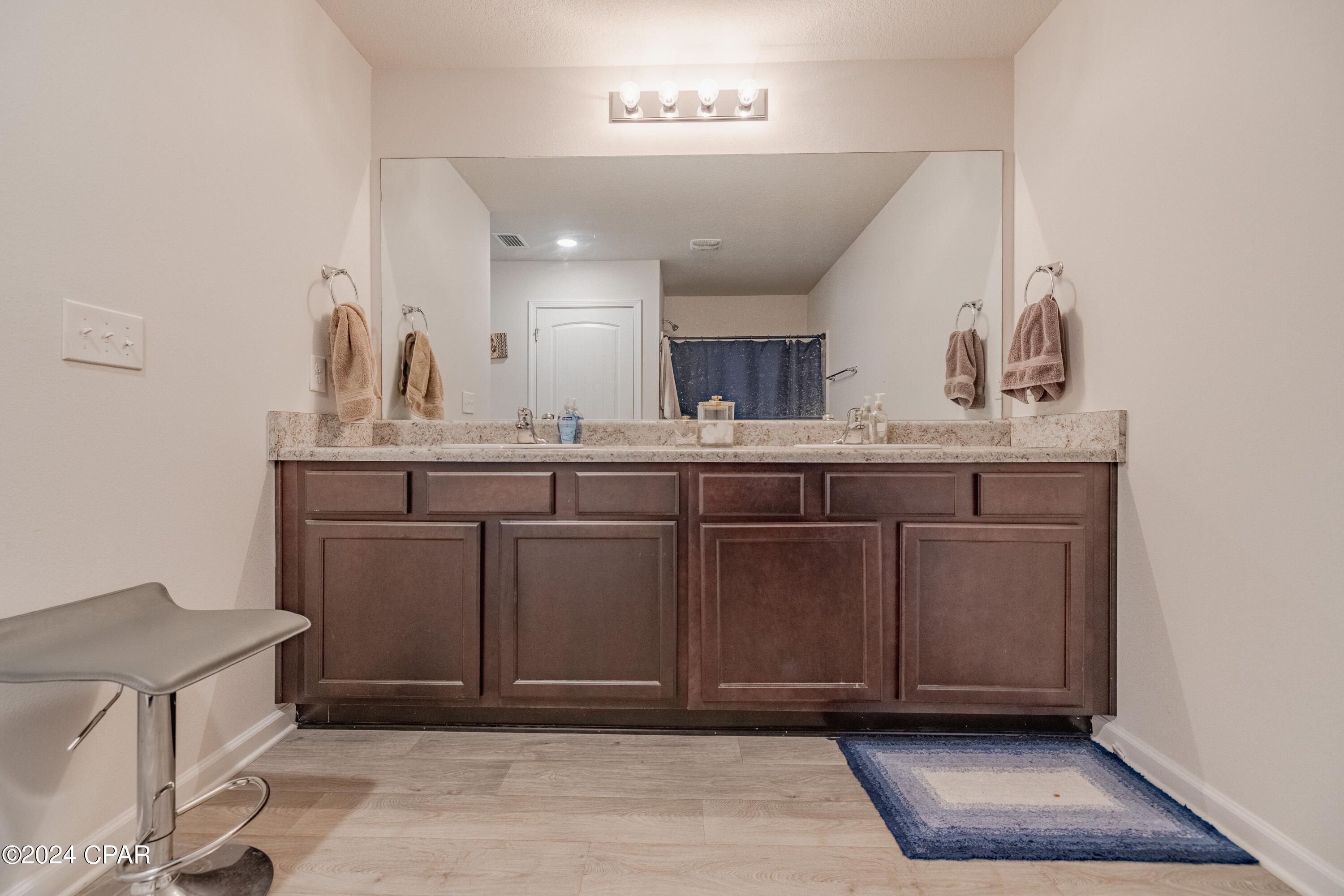 Q9_ejjfgcls8yiko4bufkxuvcugthilnan05cpawey0