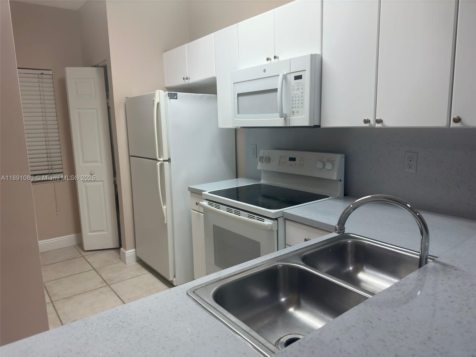 Property photo # 9