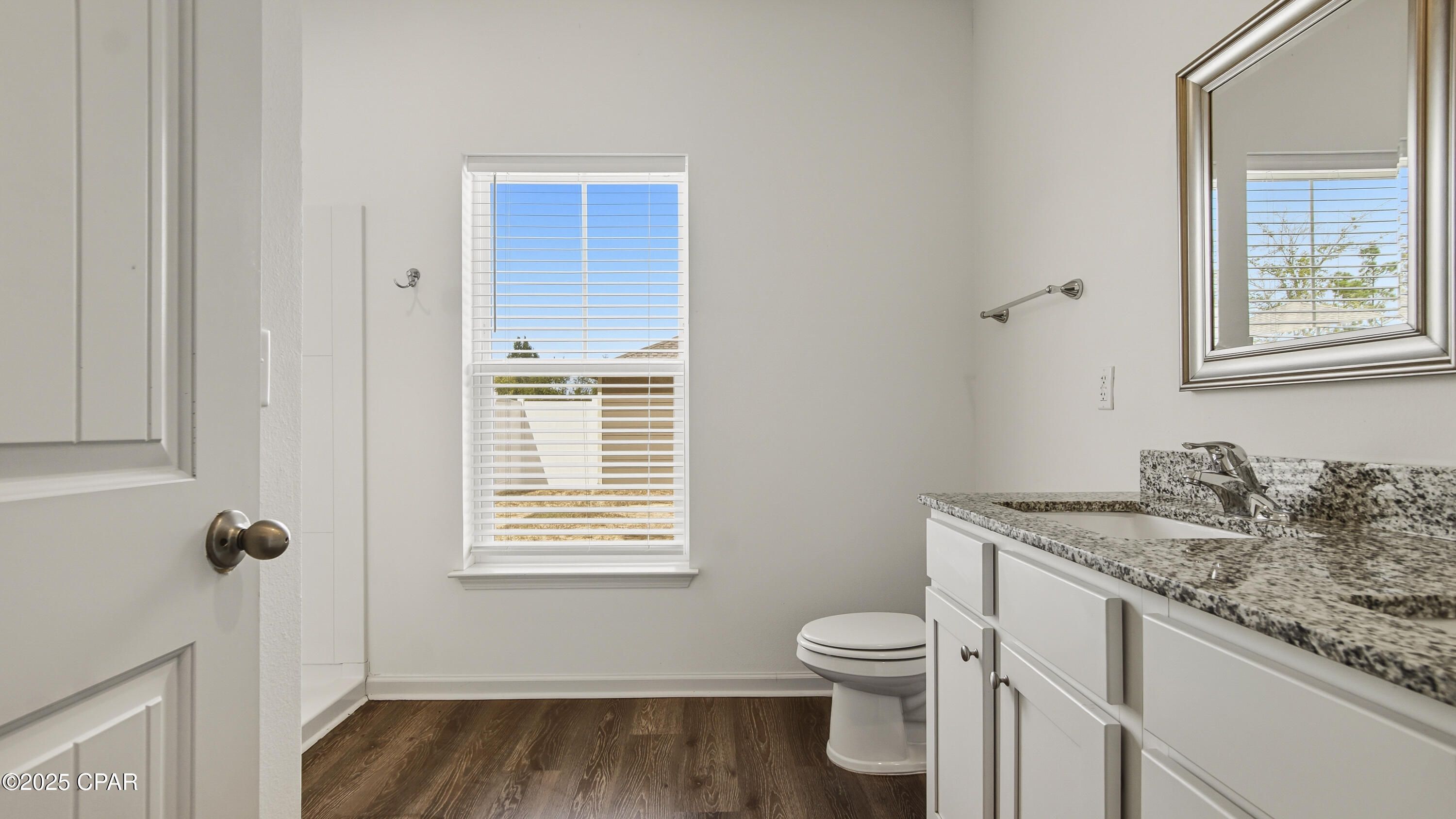 8brc2svyr5jnjhksvtprxaediqqs03uqeealya406nw