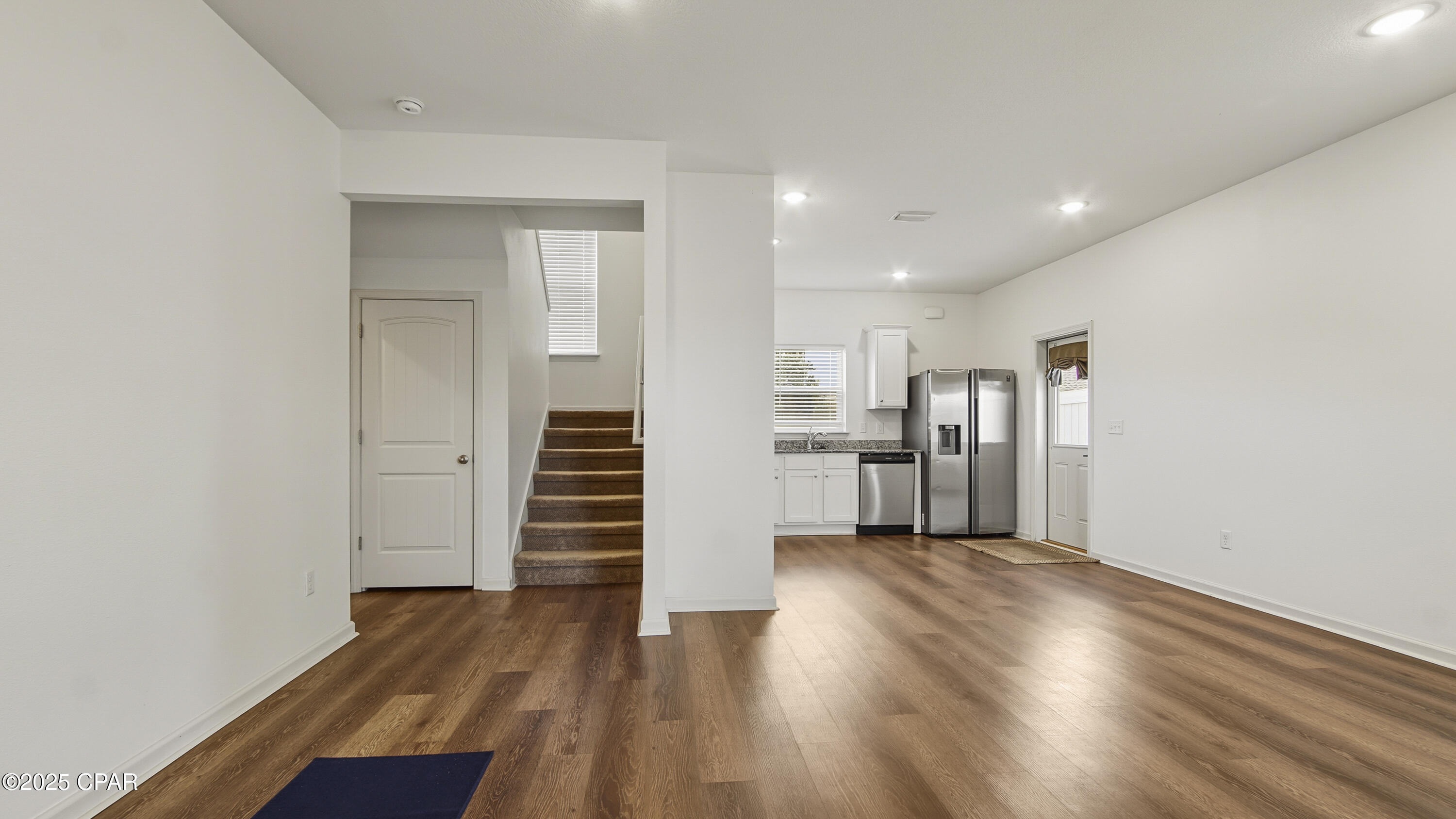 Aomwwp_lcqltt9zjl0aescbsjmj63b5e1wuqvrfmqzs