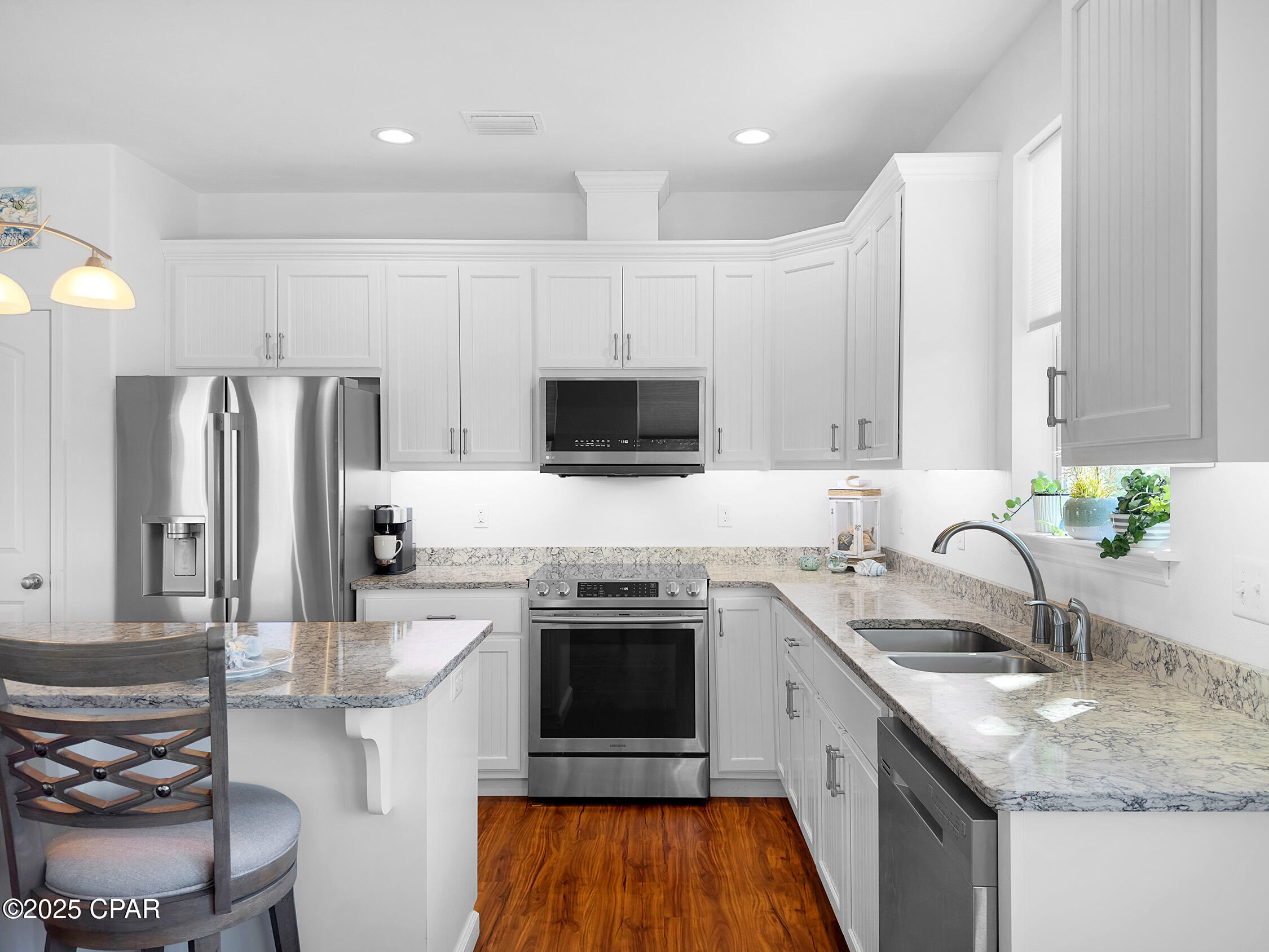 Cy3auznompao2pssaijo7gl3ezbgjss1ptys8_4qqzk