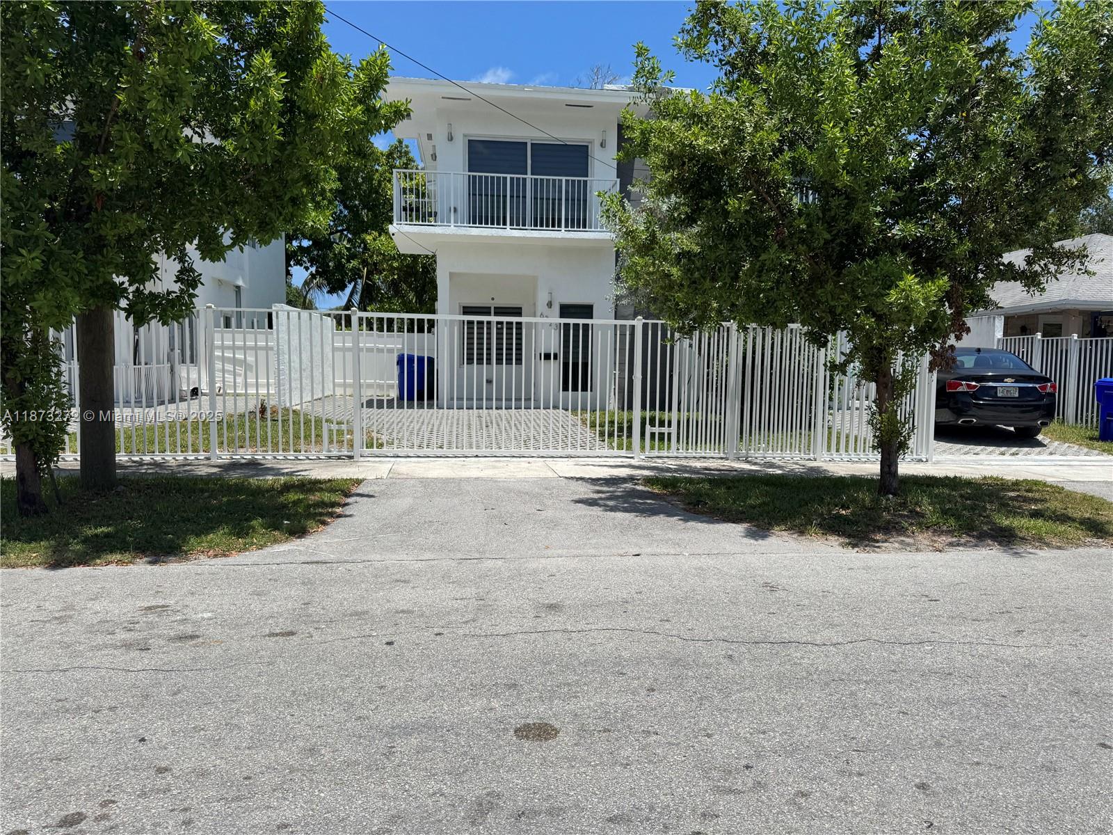 Property photo # 0