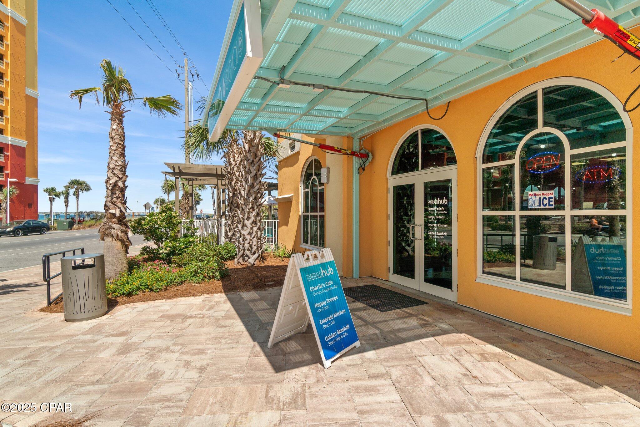 Uy4sghlddz1hwov9dbw35gg T_hscj8lmqurihxh3wm