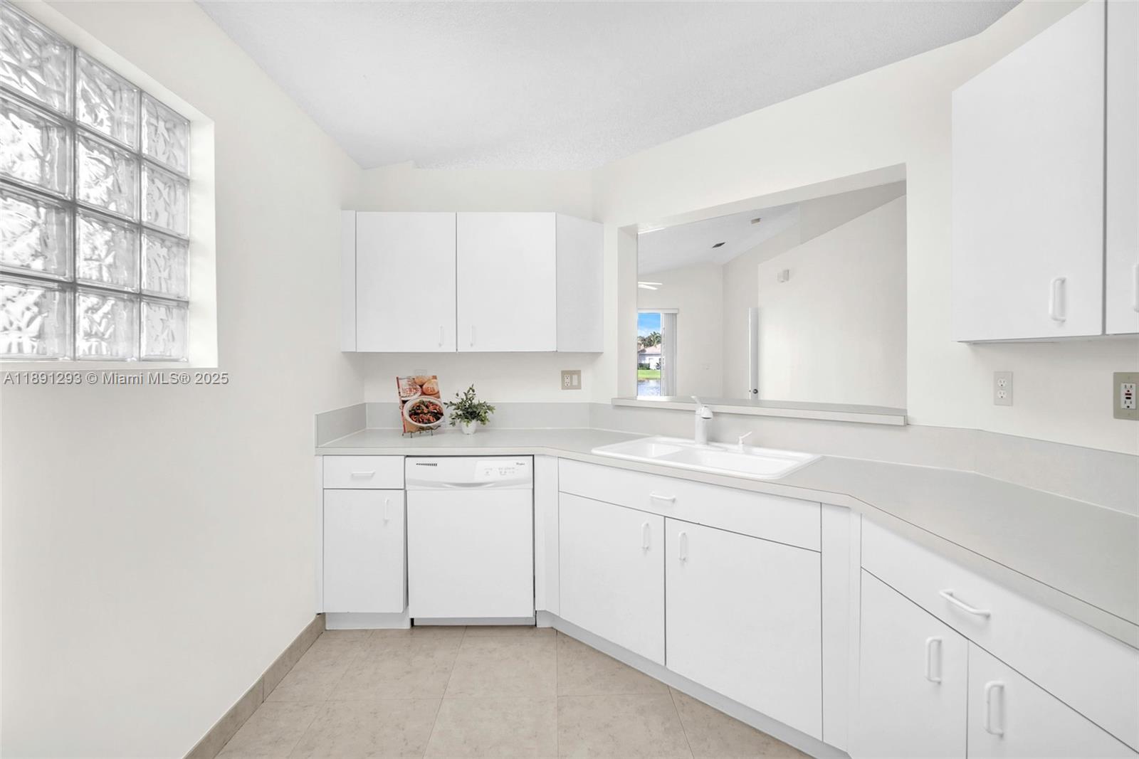 Property photo # 4