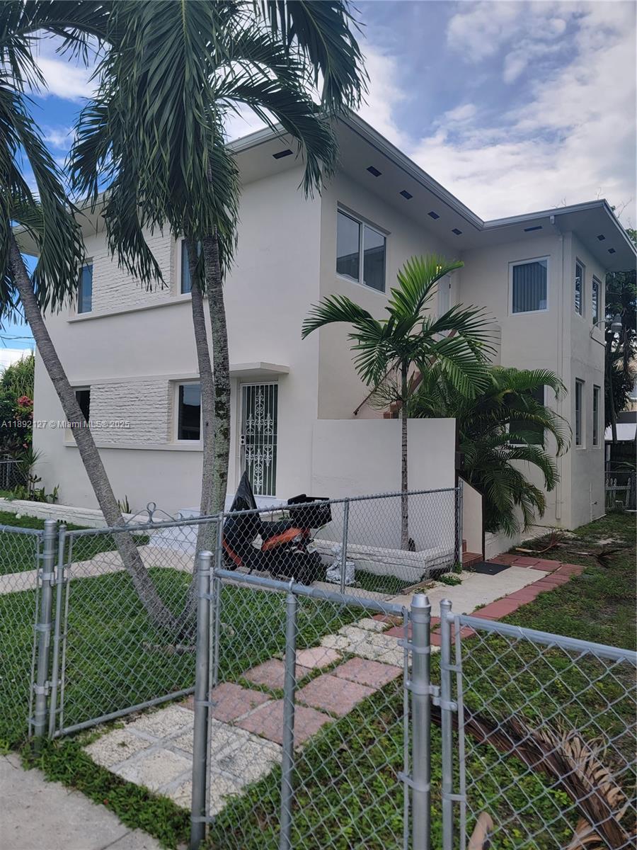 Property photo # 0