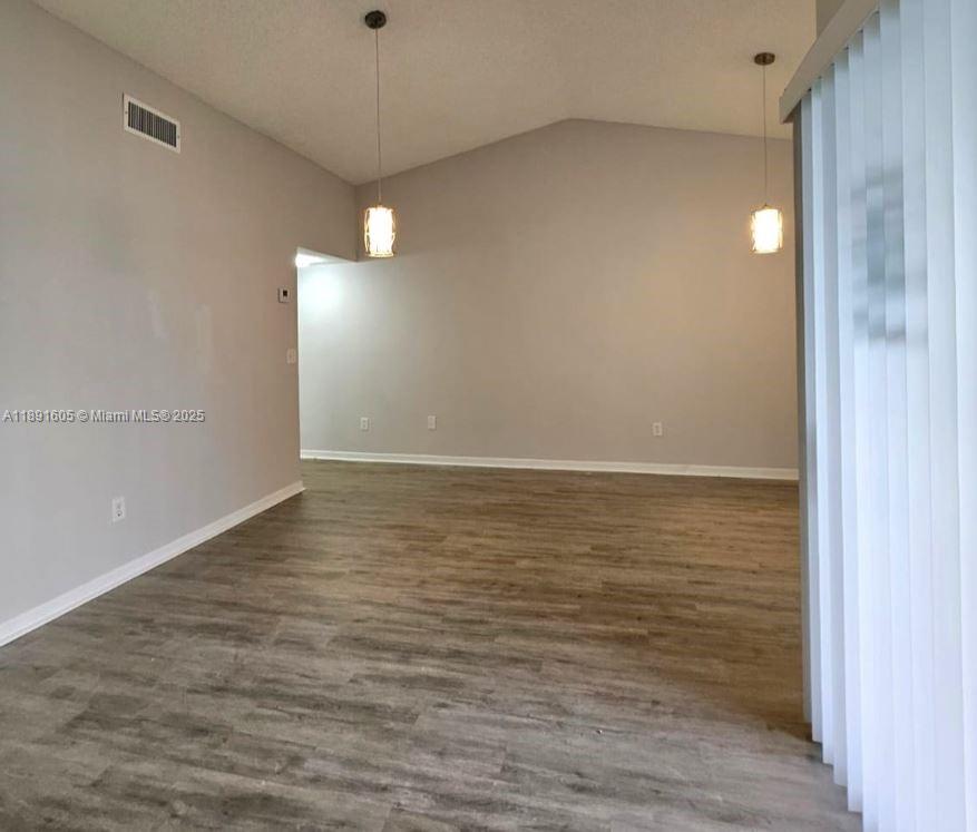 Property photo # 9