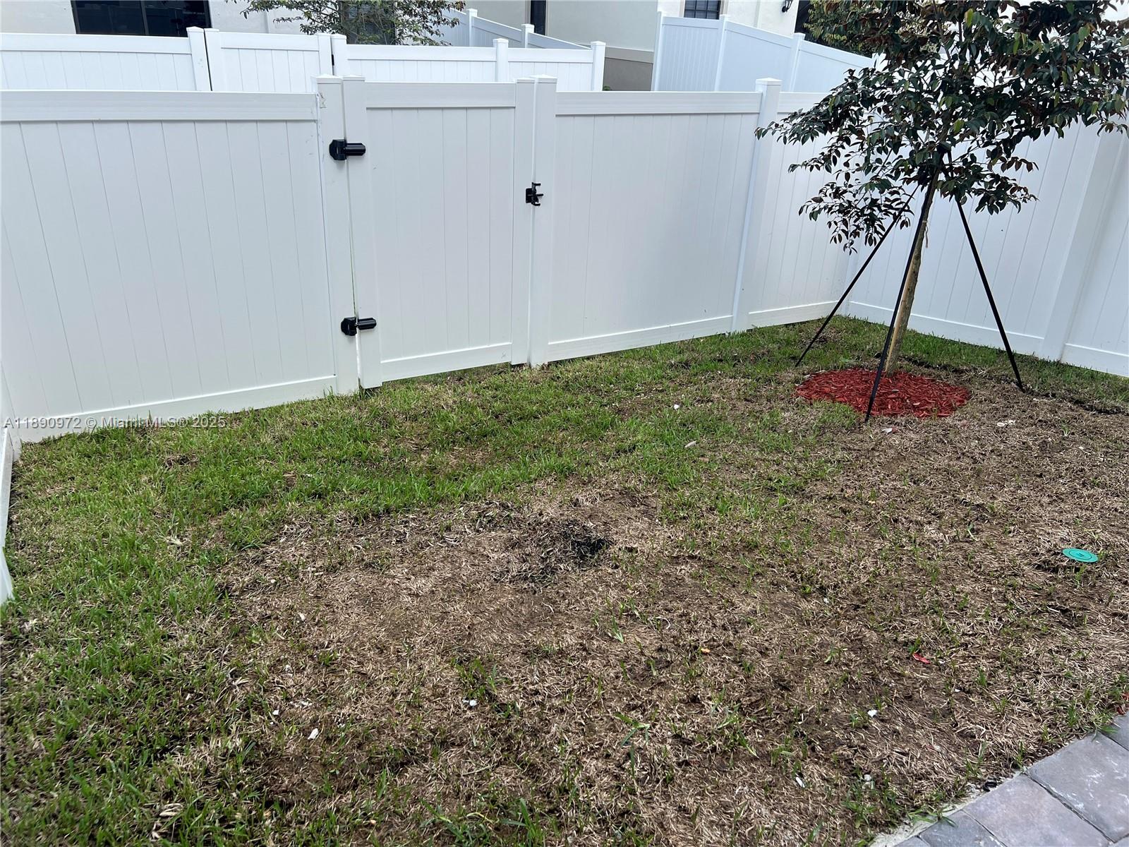 Property photo # 6
