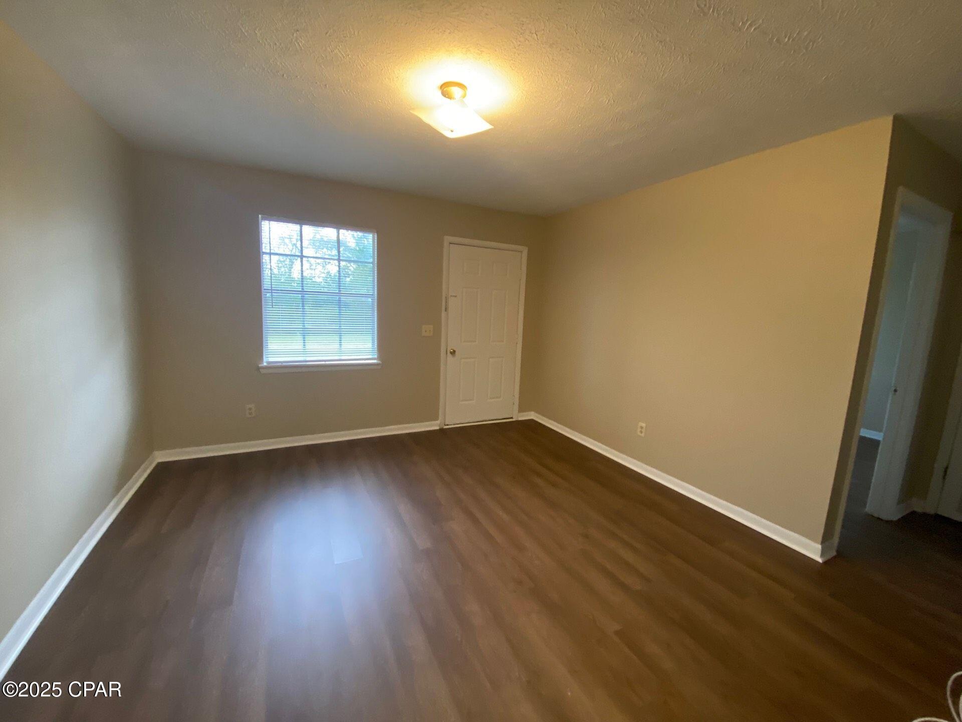 Yrfg7zyqrroif2nqfz4kmhbd5y_vlxtenuaaanqbos8