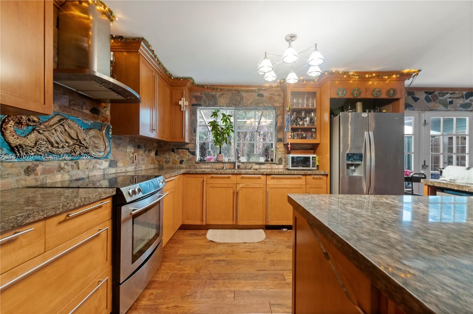 3260 Lakeview Dr, Pompano Beach, Florida 33062