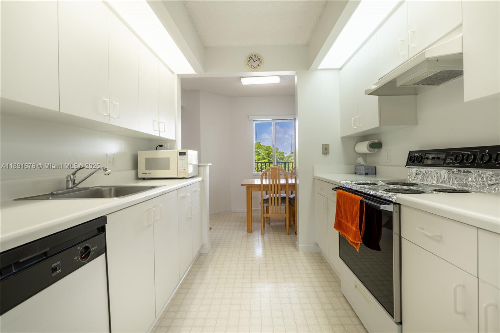 Property photo # 7