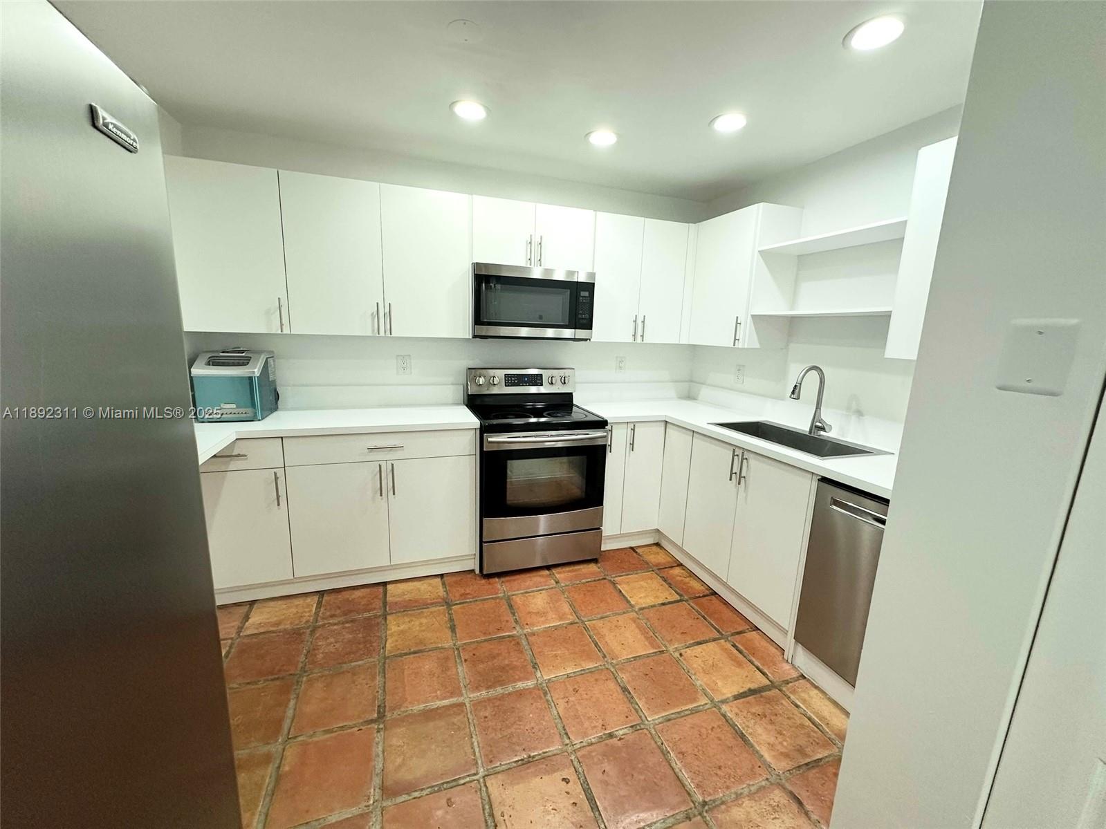 Property photo # 7