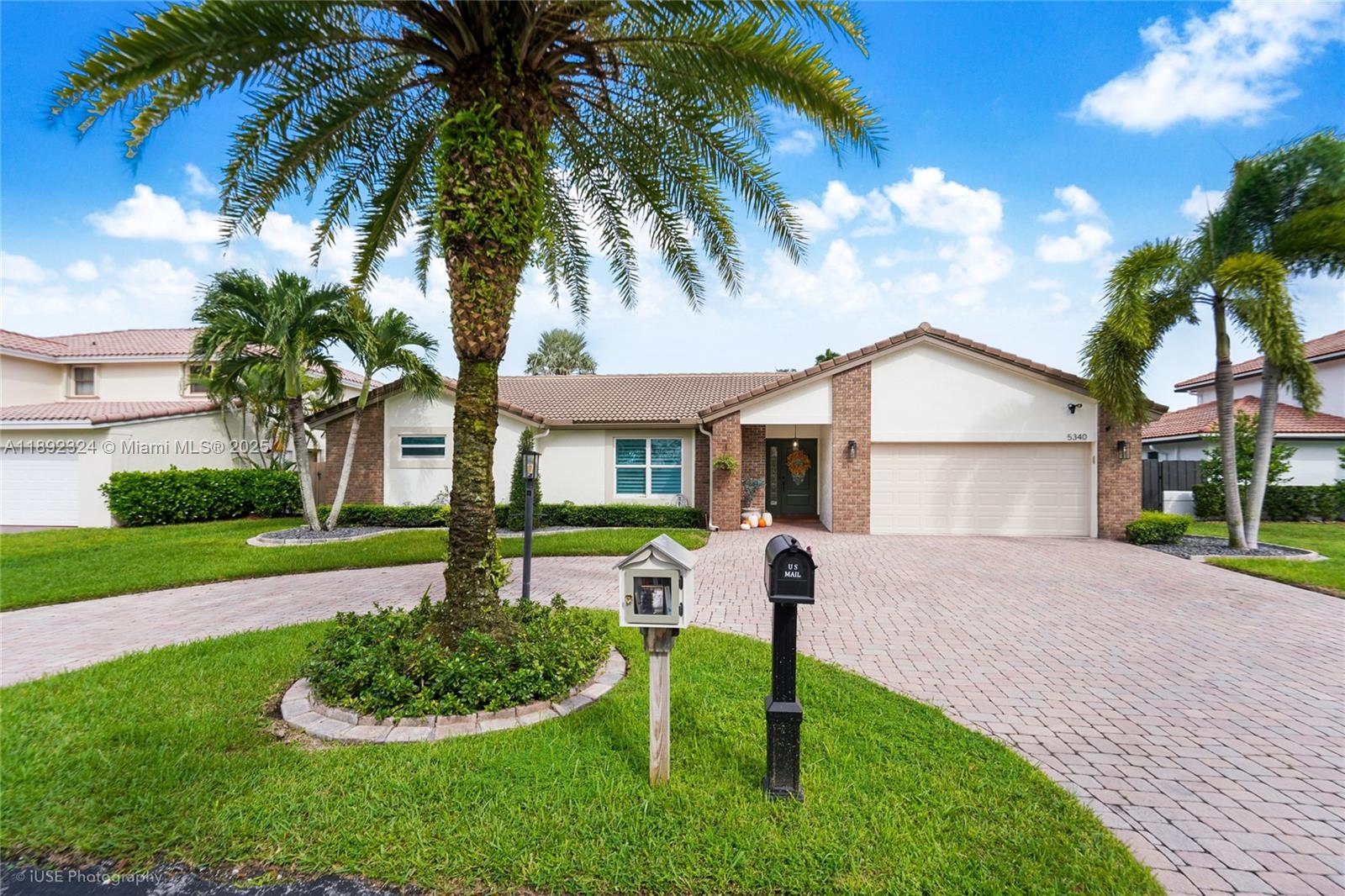 5340 Lancelot Ln, Davie, Florida 33331