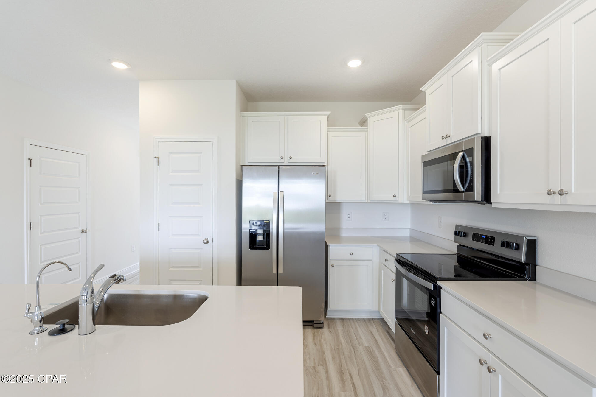 R Lb Qoeomg4vkks0l1ys4jwqcy0r96uo8rmu8a7wgw