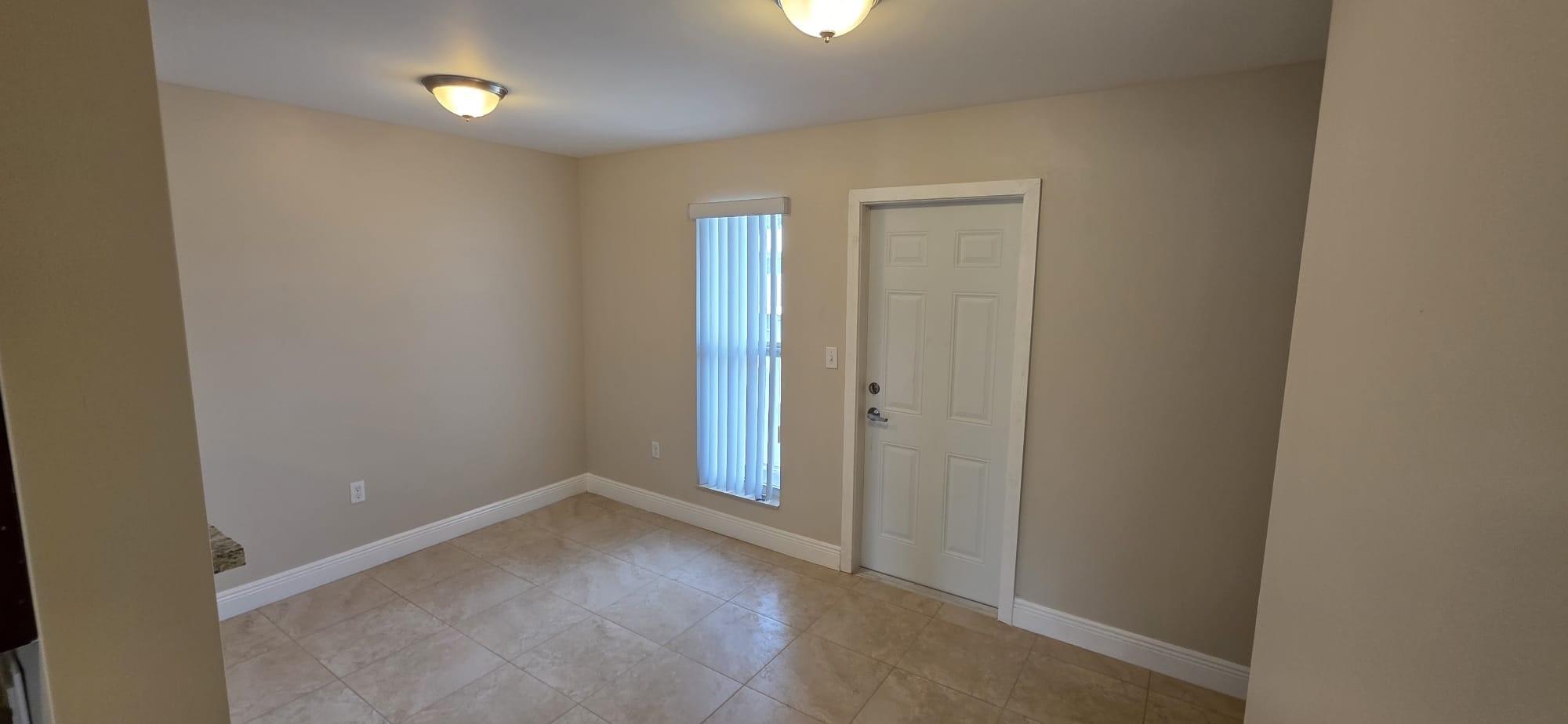 Town Park Plaza North Con