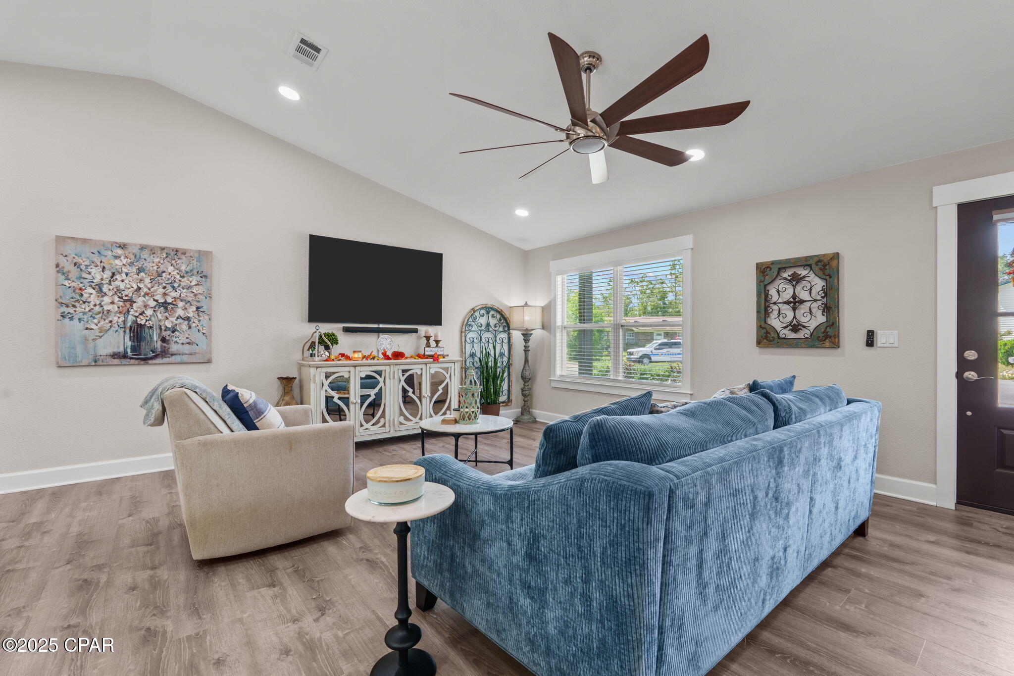 _vcoxdqjtwqy2ew3oxsre3q_jchkiapso_tjhxypjpw