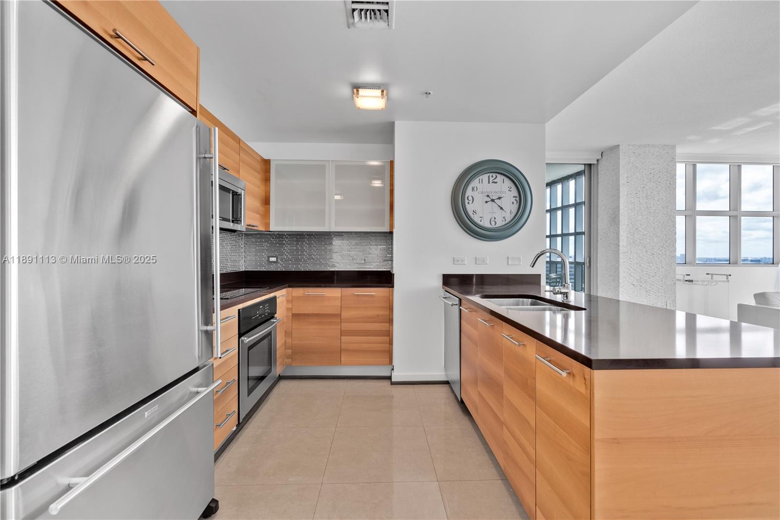 Property photo # 6