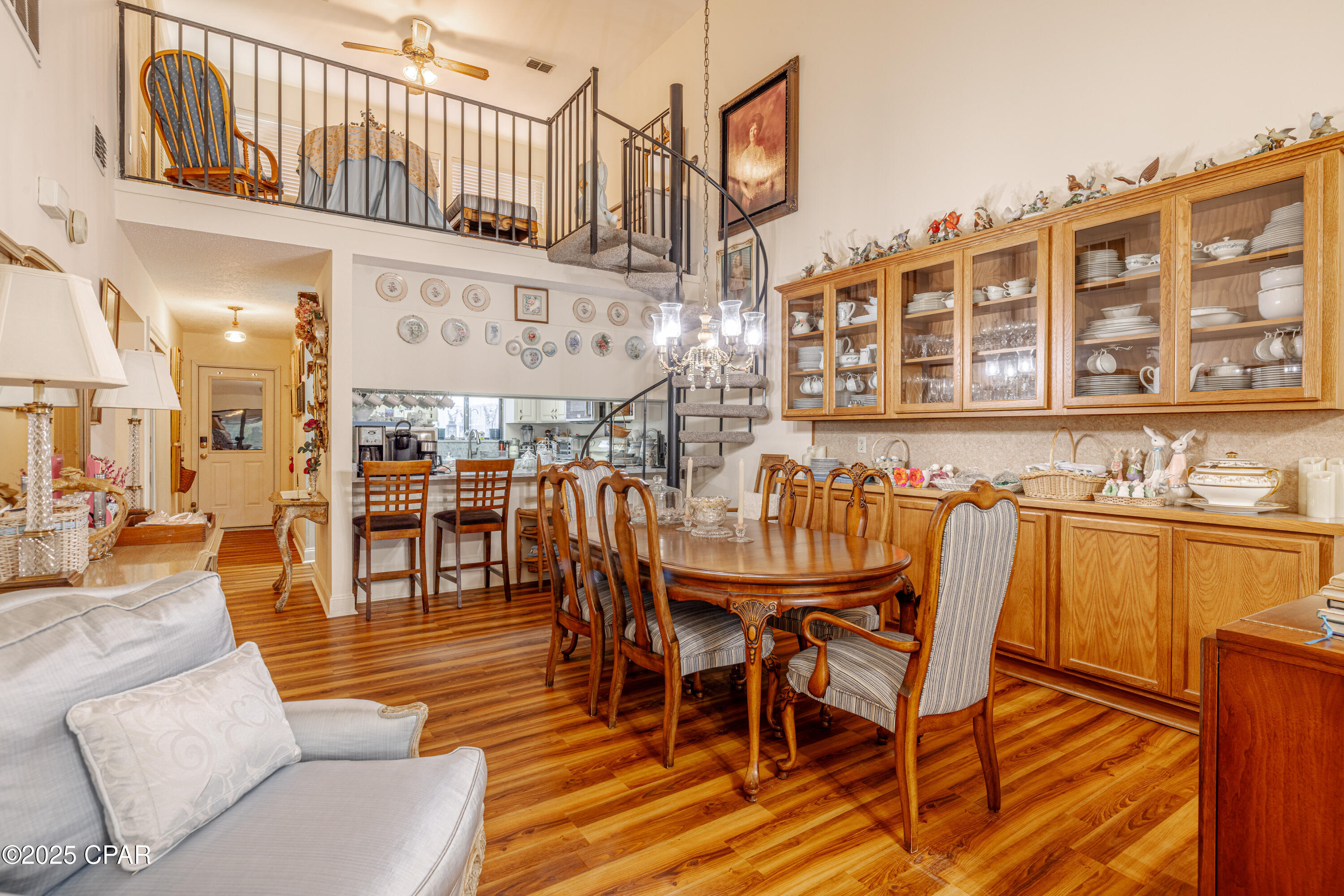 W2ko6onvfohoa9eqske9m7c4_mltx22ialrprmrgbw4