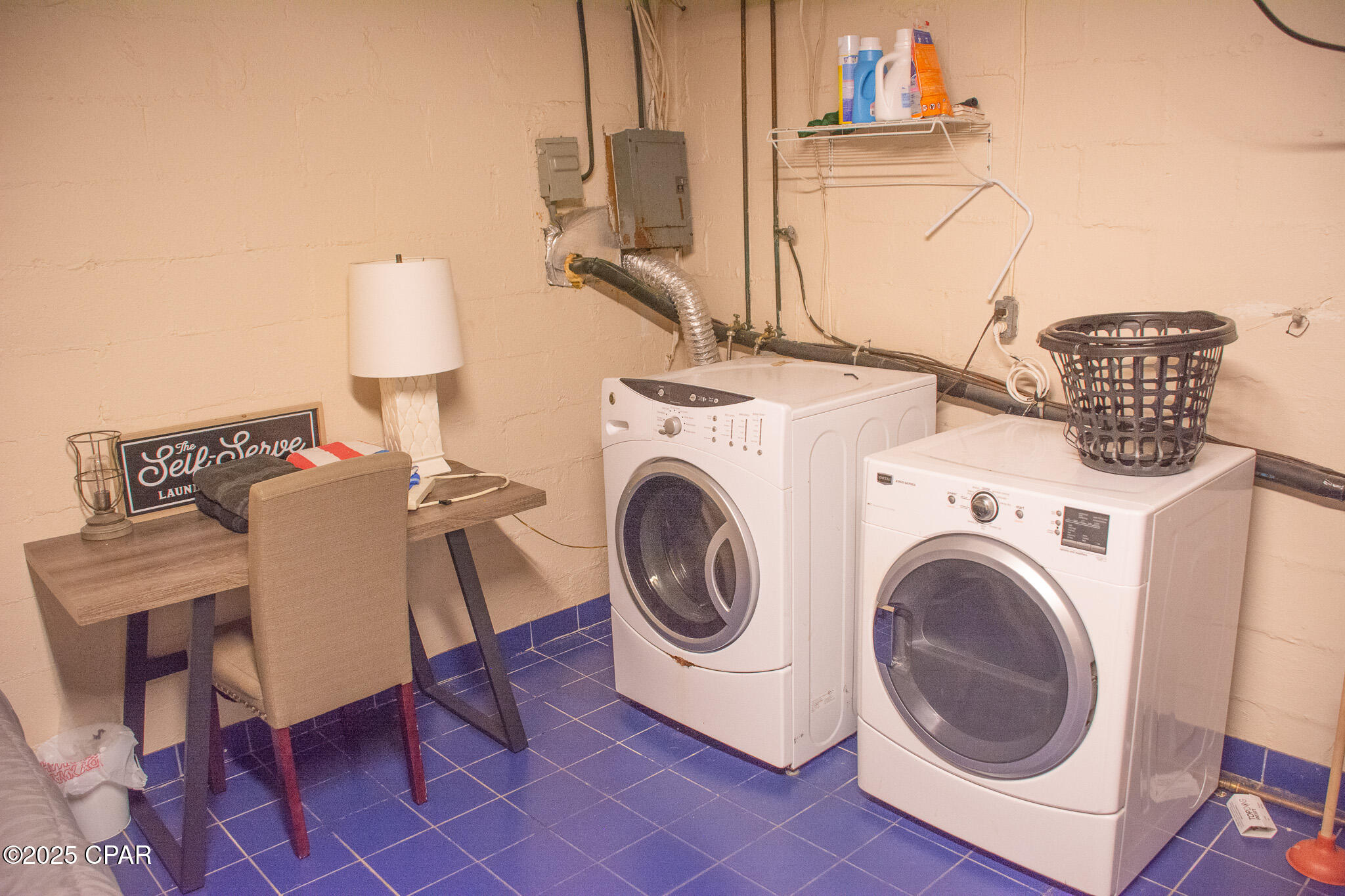 Knfq7bgg_48prnd6bkzrreutivnspcxjq1oadlebzpw