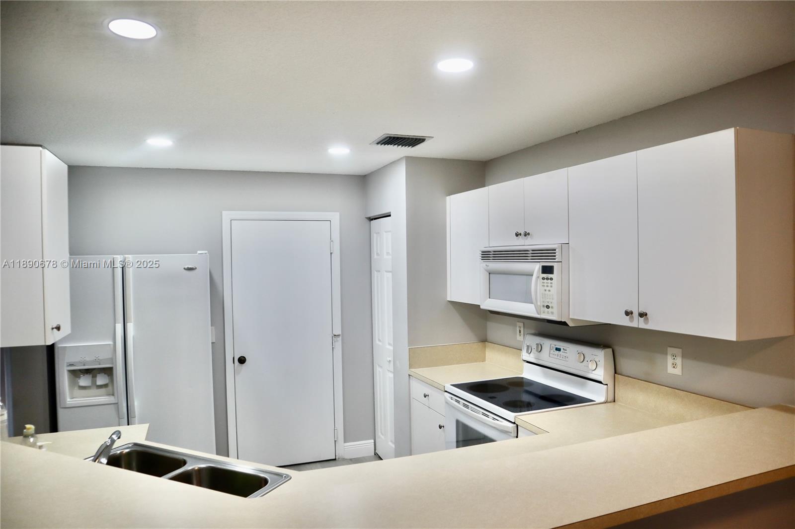 Property photo # 3
