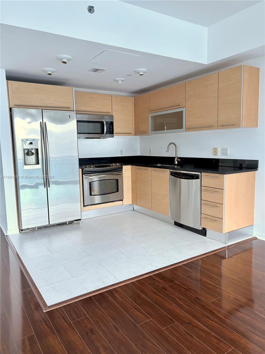 Property photo # 9