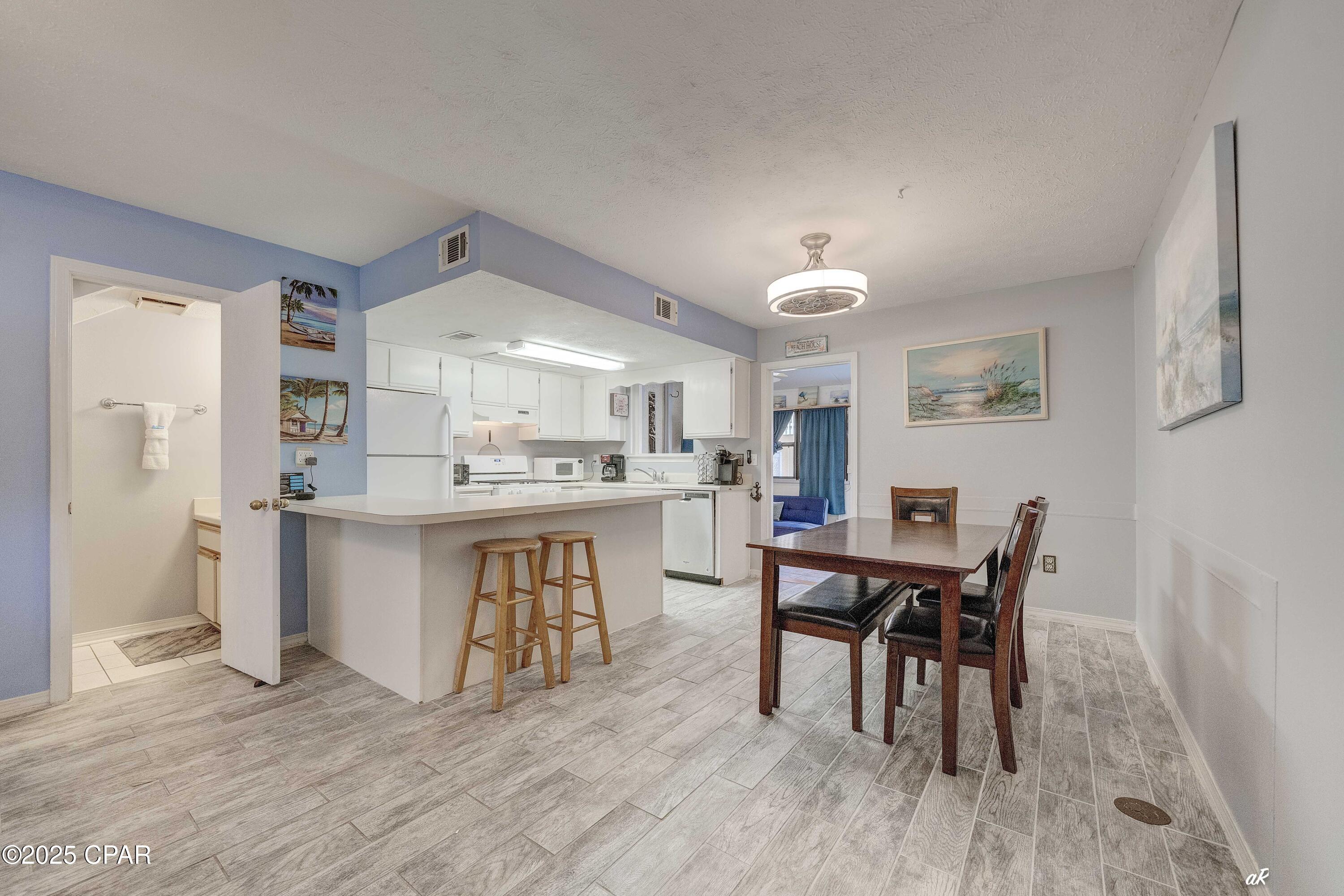 Pmhzyu9fmz_ Zoerfcvgfqgb9pzxcavng0mvynlfj7w