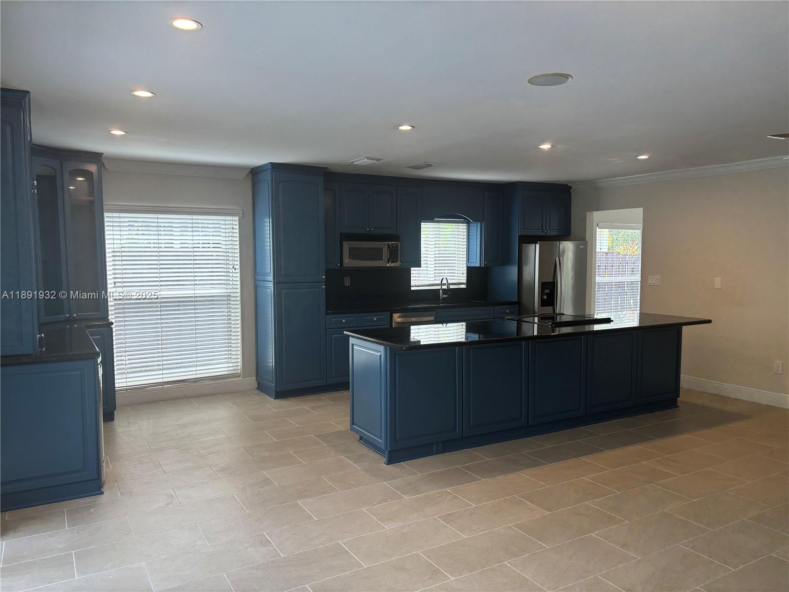 Property photo # 4