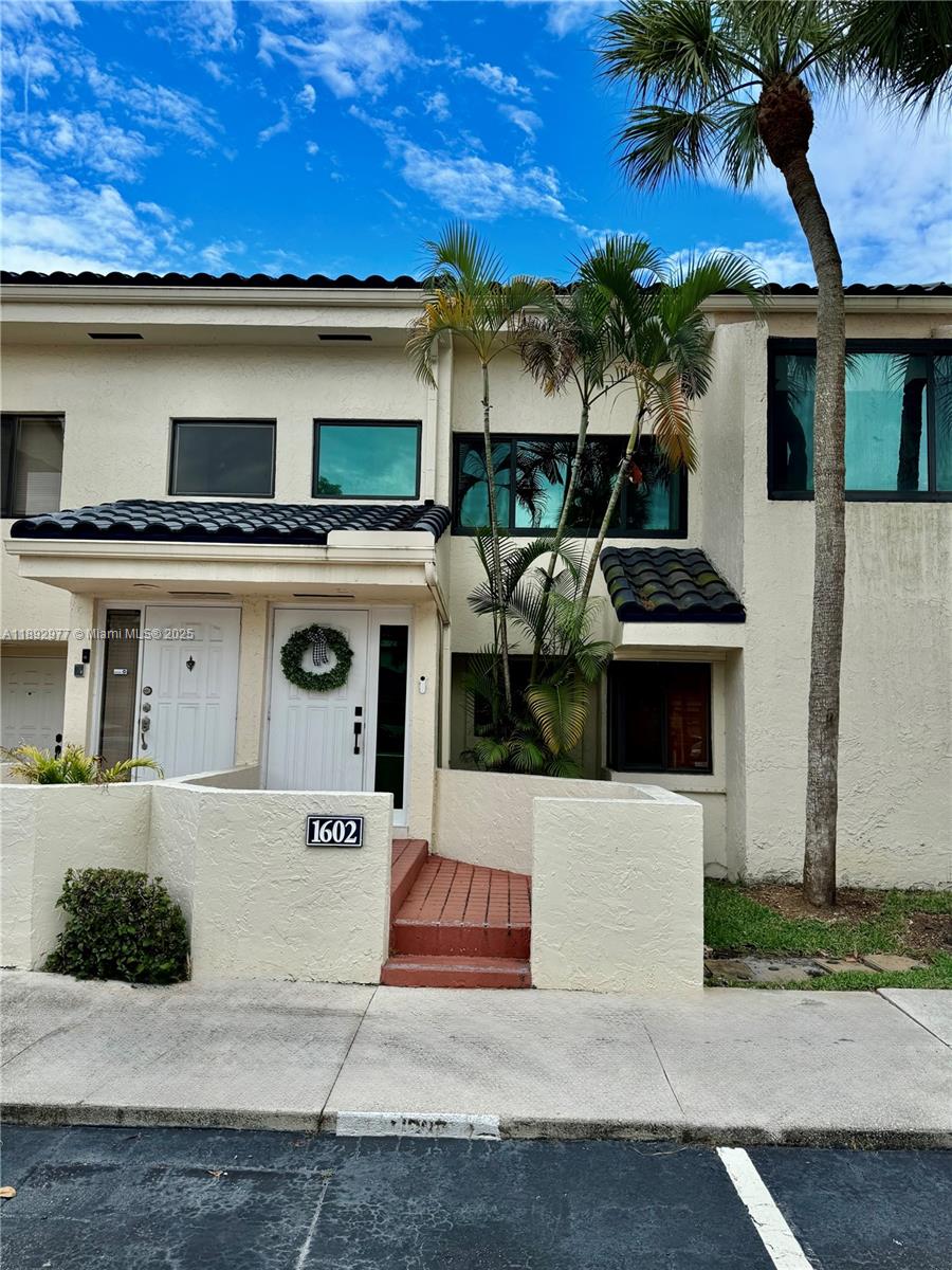 Property photo # 0