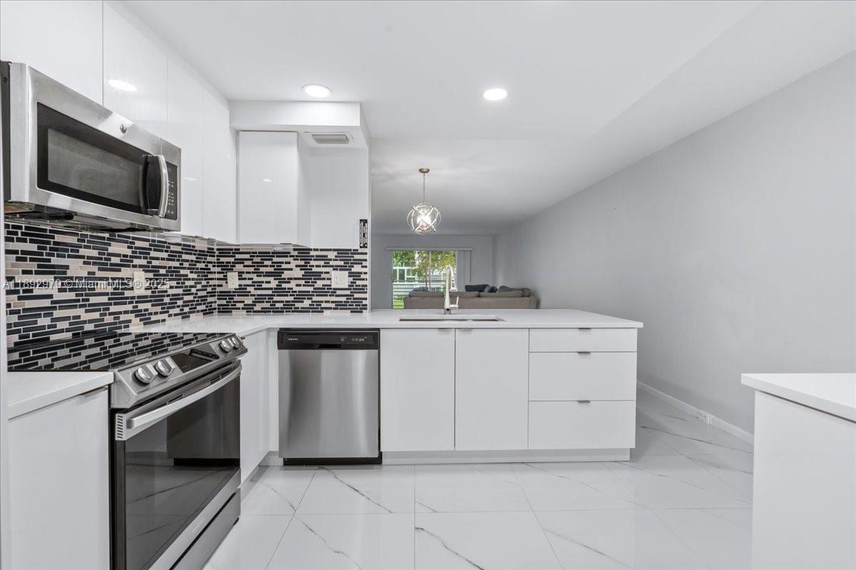 Lucaya Village 1-C Condo