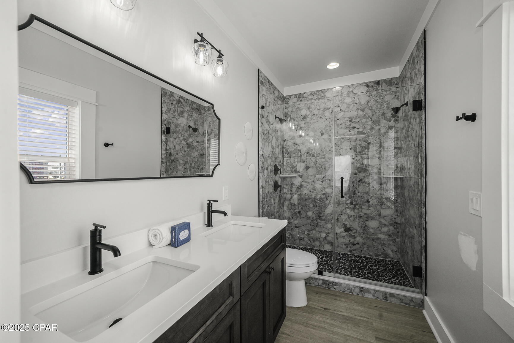 Zbsnio0chn5rwr8fzs7molh8s9gfn Sslledn6t8ic0