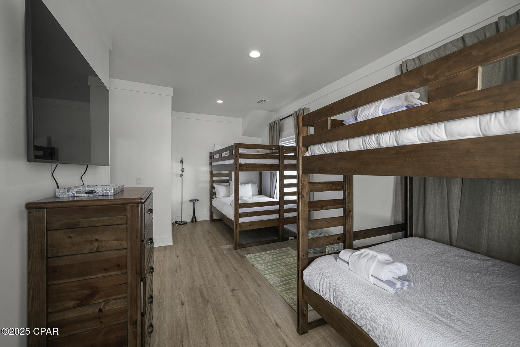 Image 30 For 1001 Highway 98