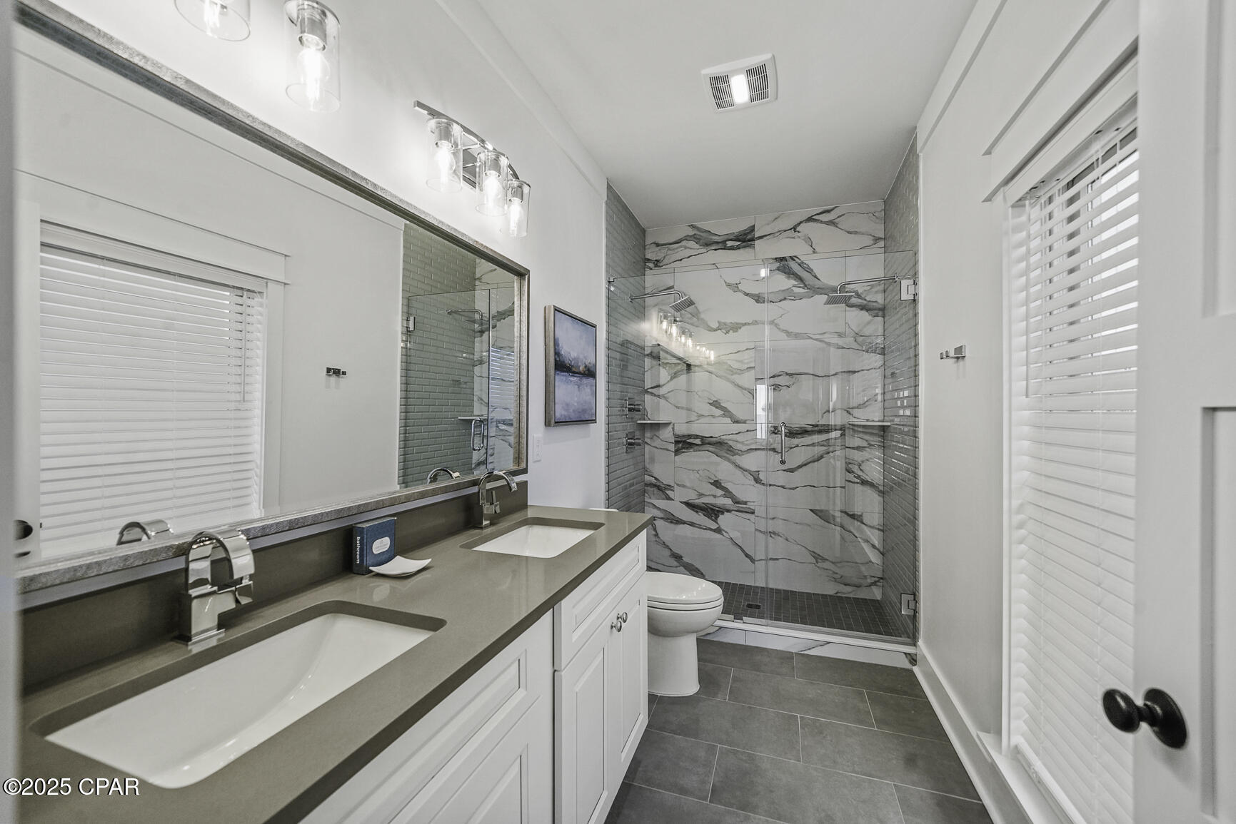 0wiupv3xmrdluxizaluezvs31868 G5toeaih32j2q8