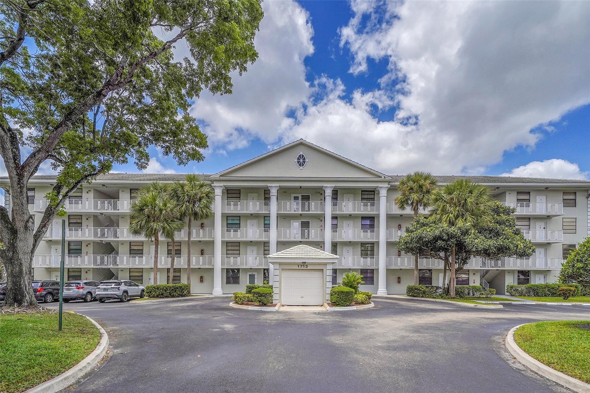 1713 Whitehall Dr Unit 103, Davie, Florida 33324