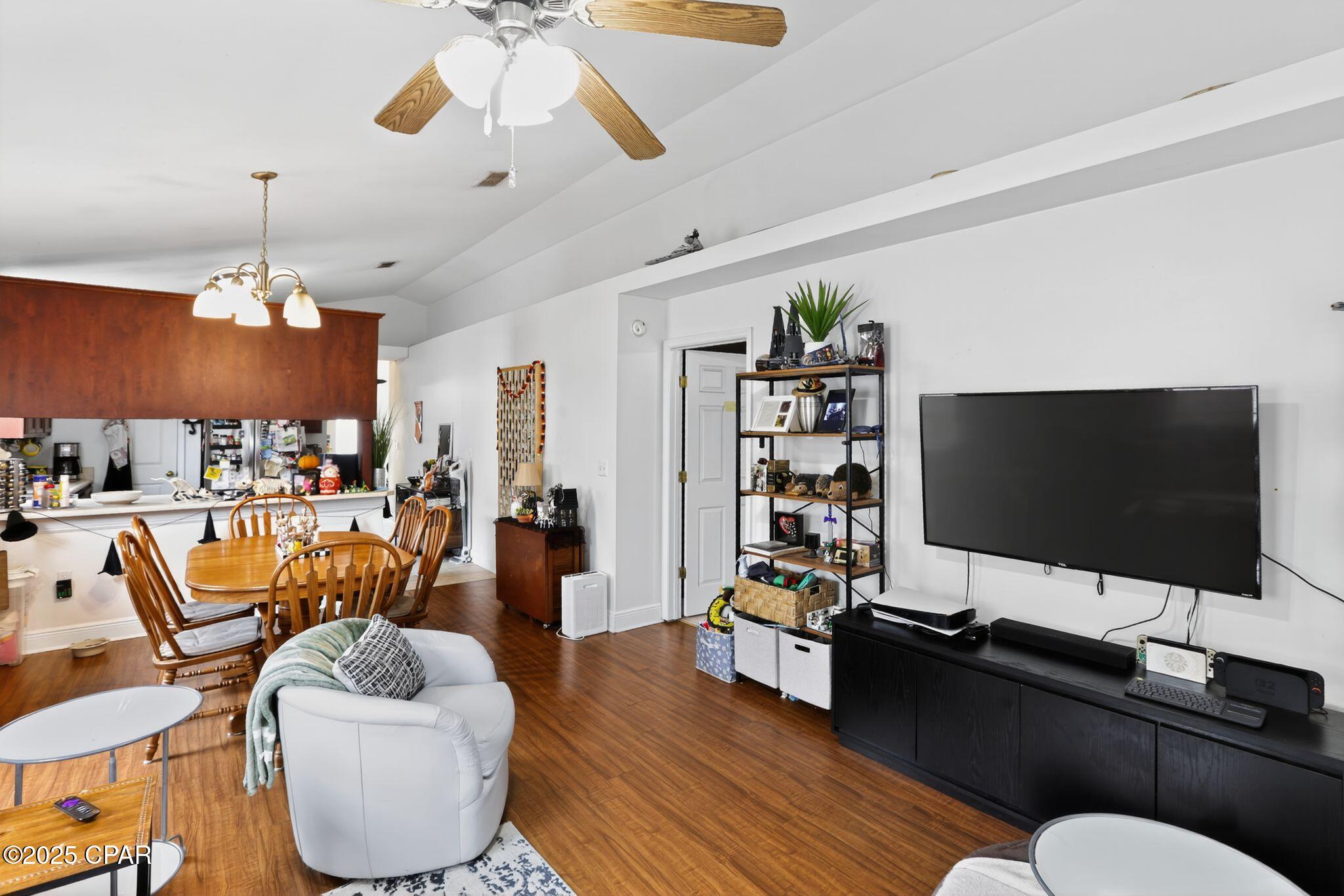 Image 10 For 3335 Golden Rain Drive