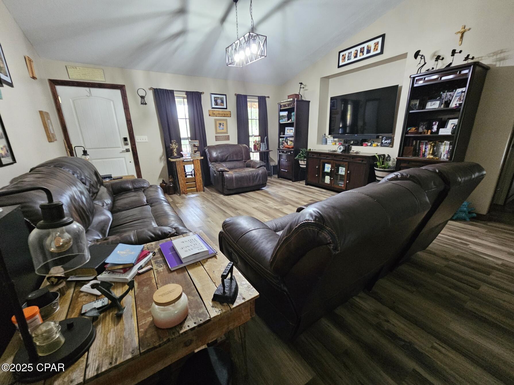 Image 12 For 838 Rebecca Court