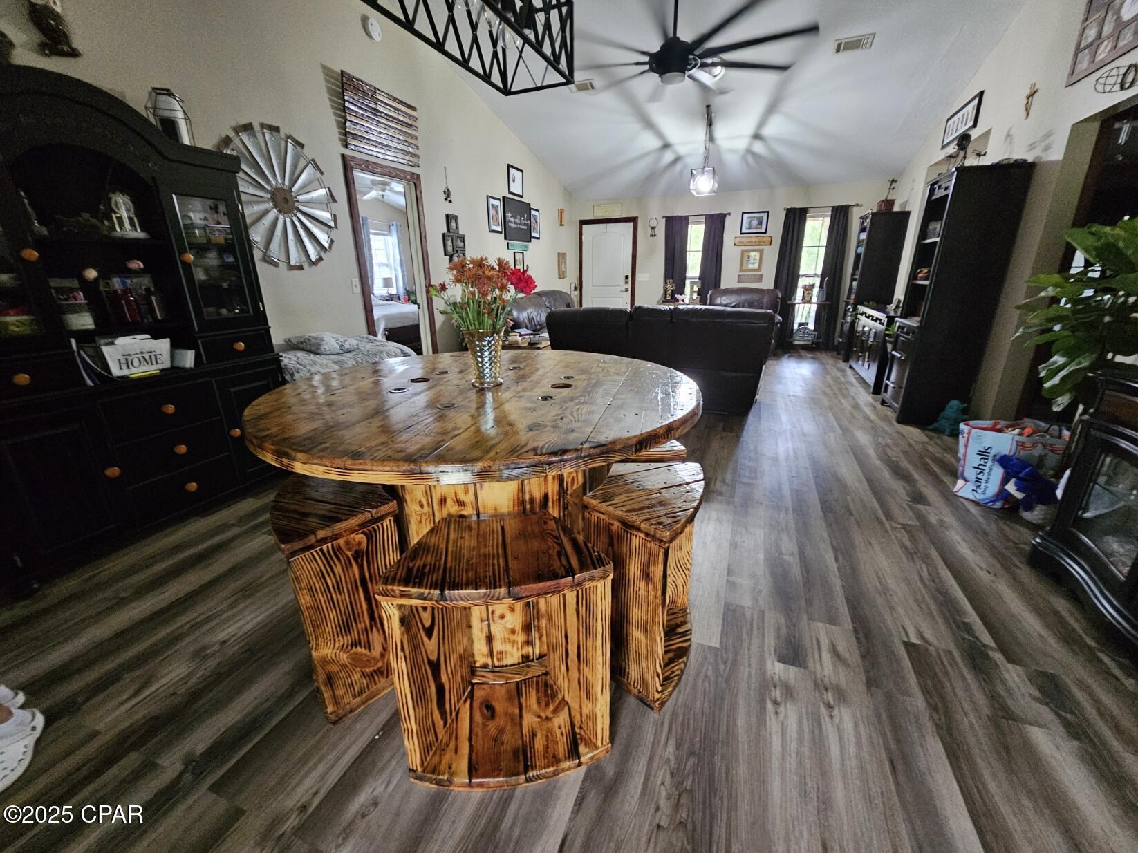 Image 17 For 838 Rebecca Court