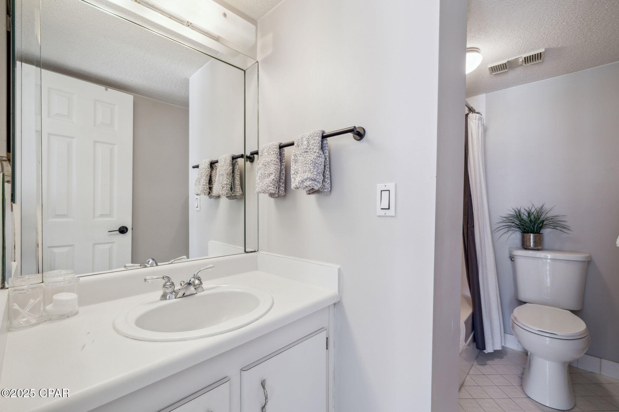 2_cdwrvit7qyhwe7mkfsxz6a75kihycwizgq6sumydk