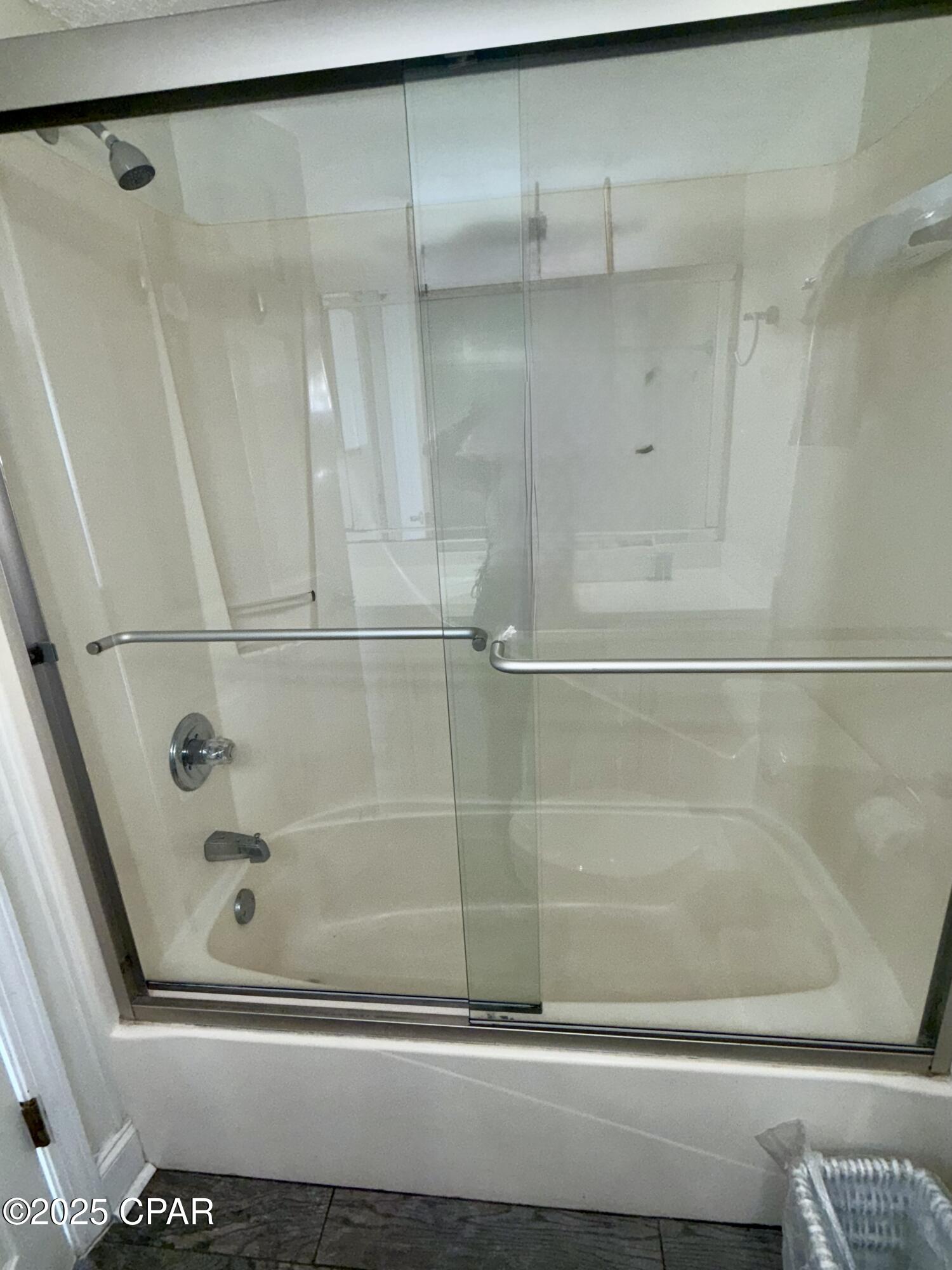 Image 16 For 4715 Thomas Drive 605d