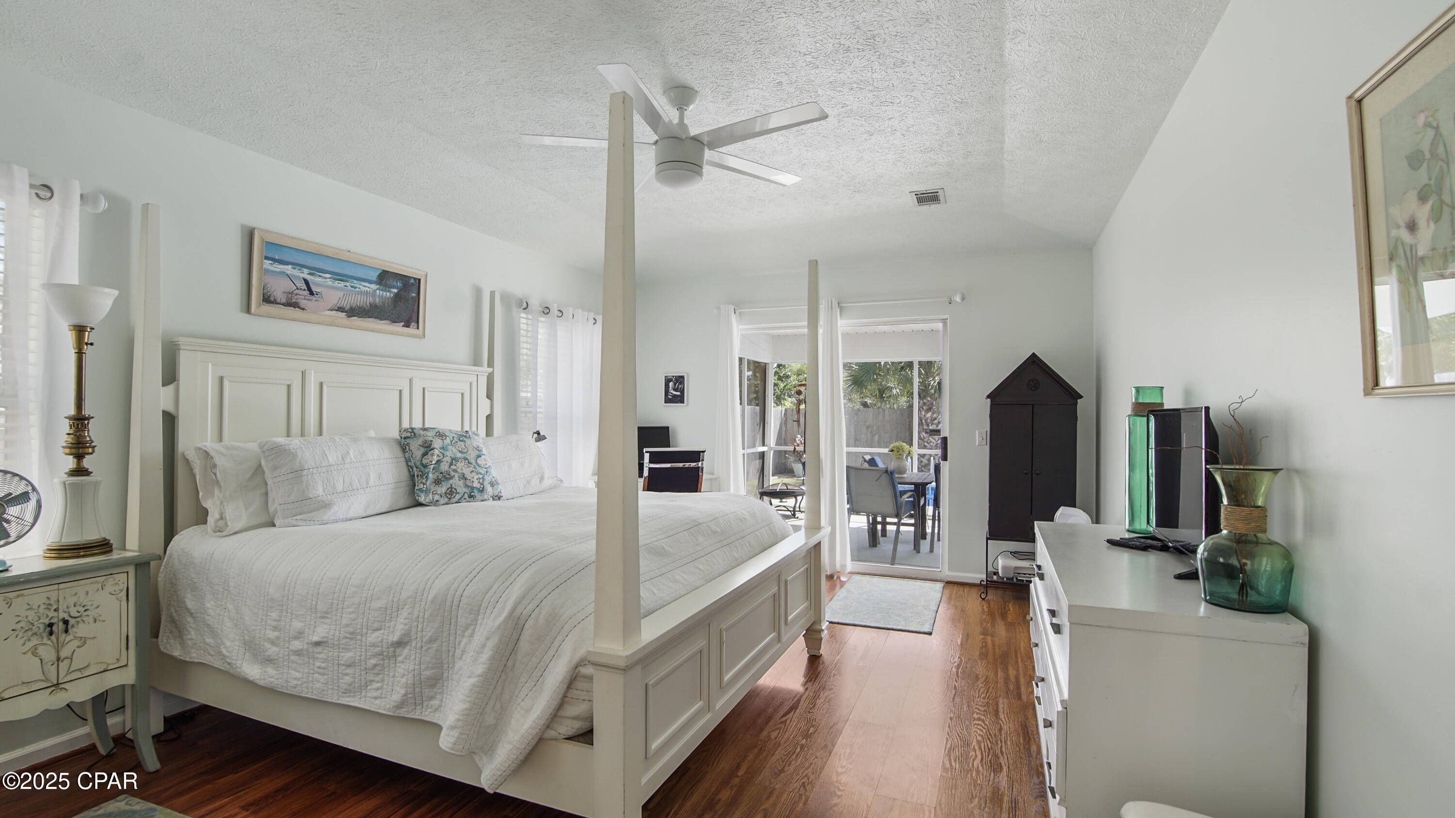 T3un0yzswto8scpl_ryib1v4dw_thndjywaoyr8chye