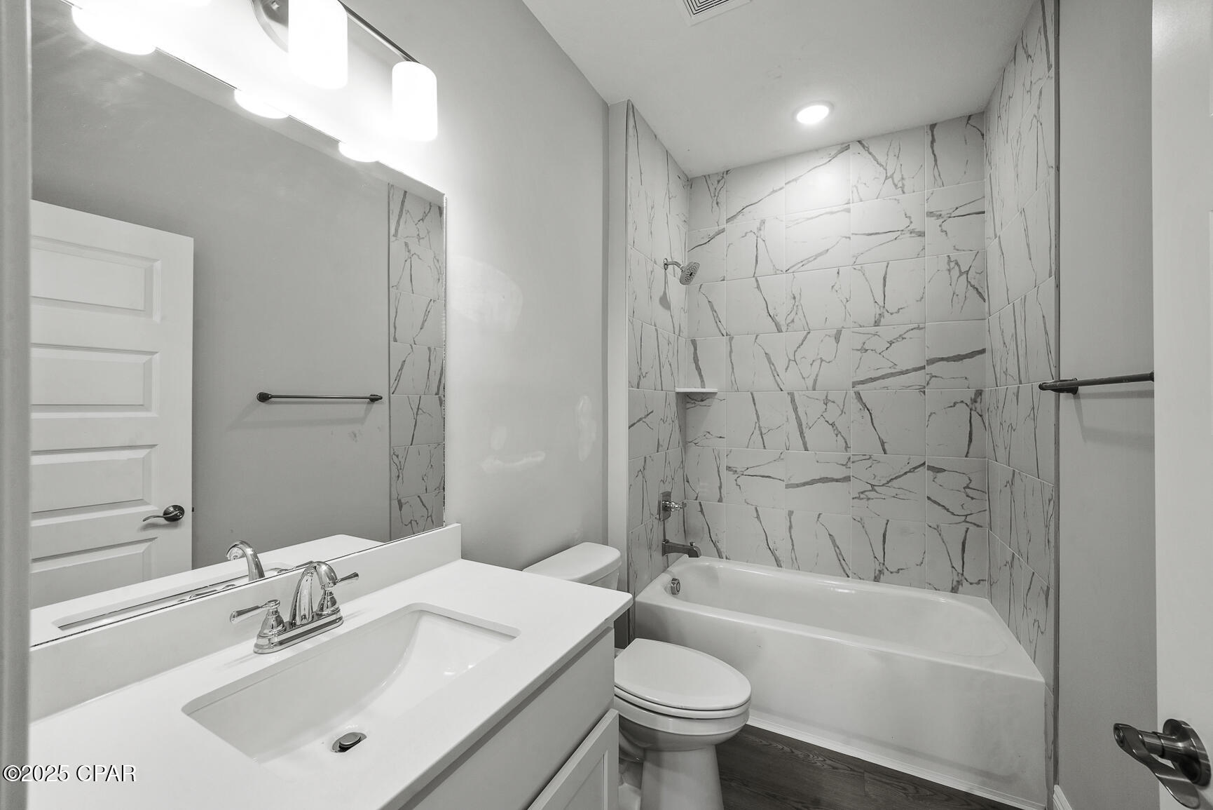 As_v24uxfd2vcg9e9n190osahlaqwf4mxnjrpiwgy Q