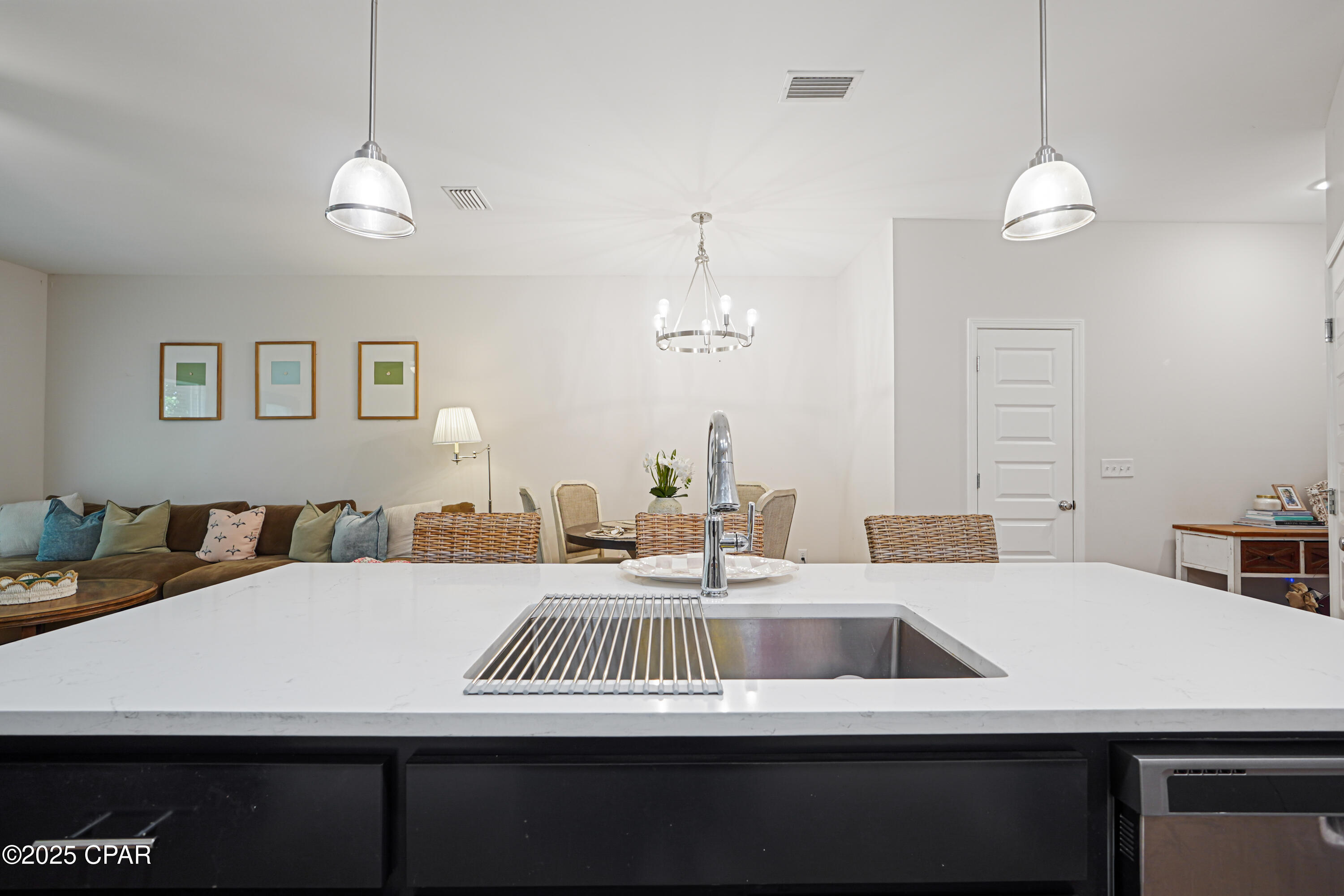 02dz0dinqcq_c8c6bycqlbm42yrwtuzmsyztrepeuxs