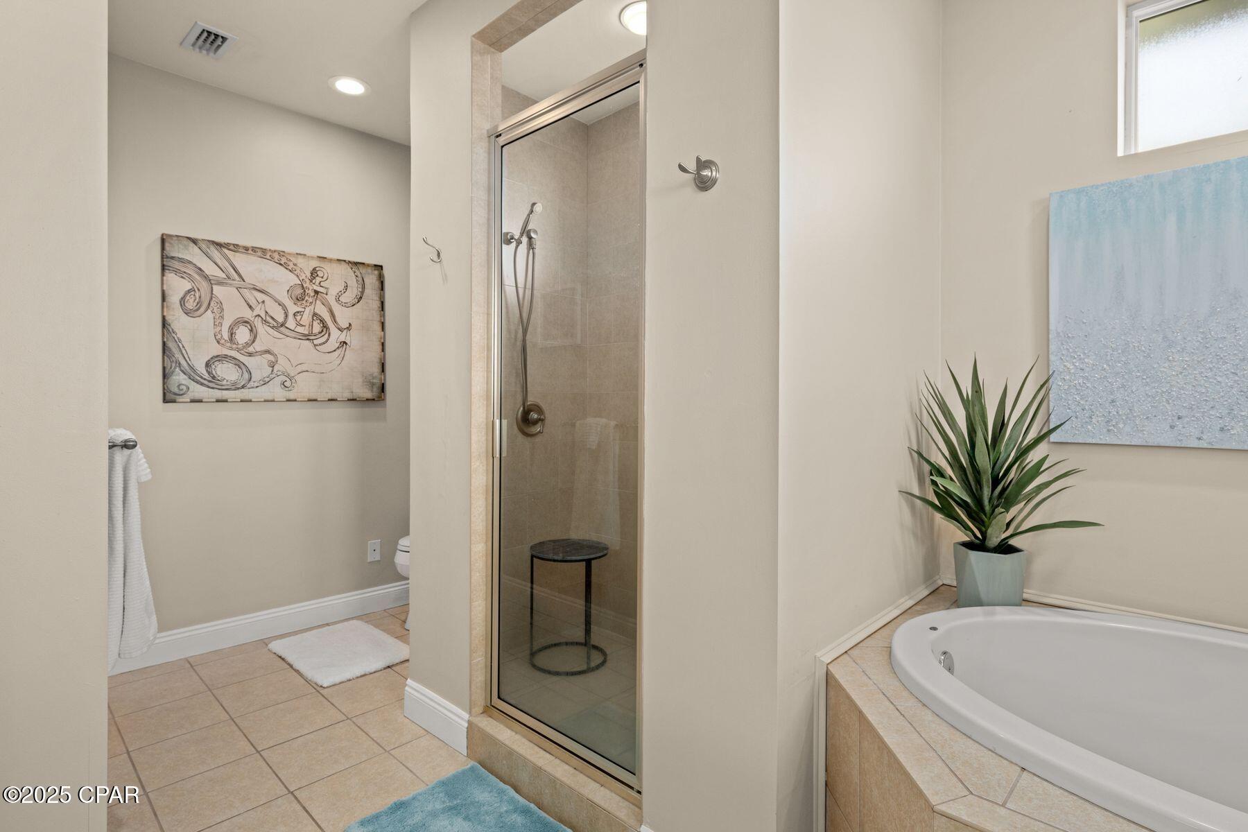 I6c8hiylhsil4sm_9hzjjxyfsenaml1rcinbo3d6olk