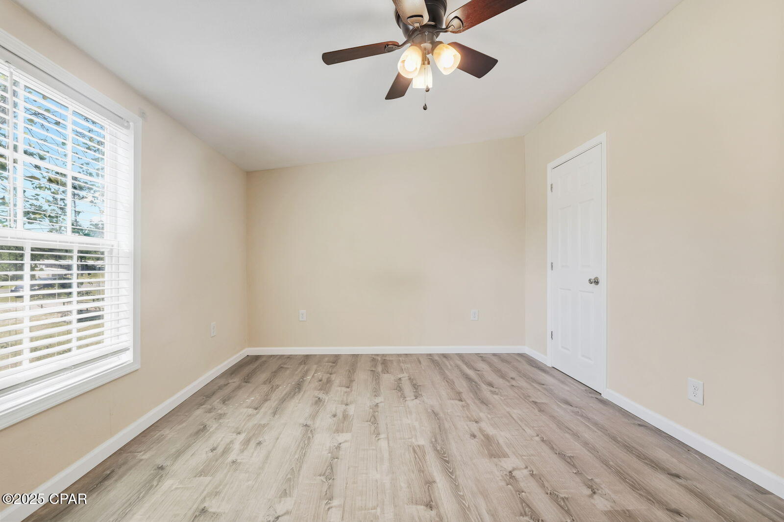 Apax4 Tijz43qzfvqk3k92tjgddnklvnjyr9iklv3_i