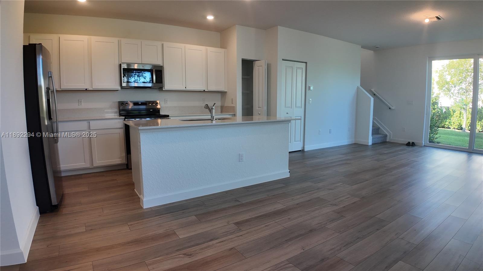 Property photo # 7