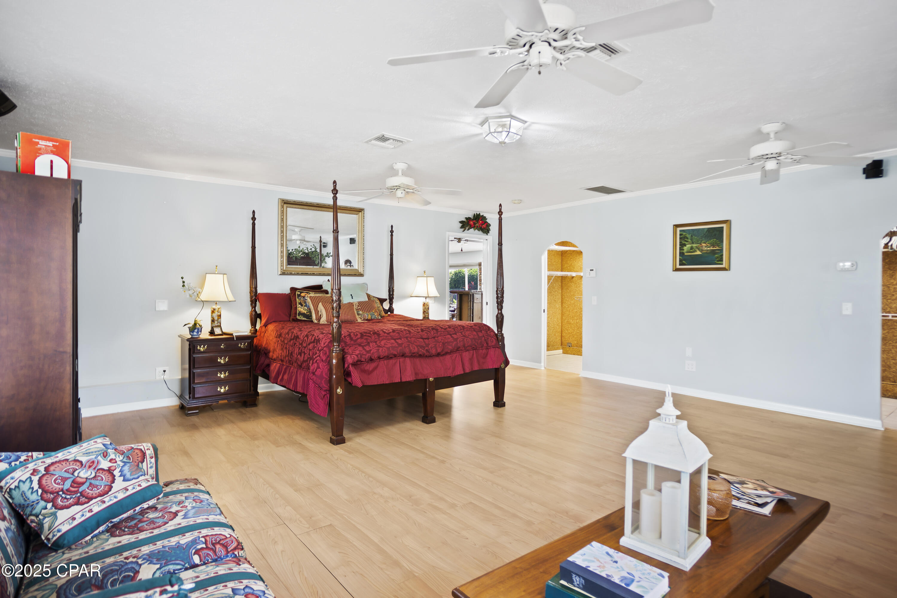 Image 31 For 931 Andrew Circle