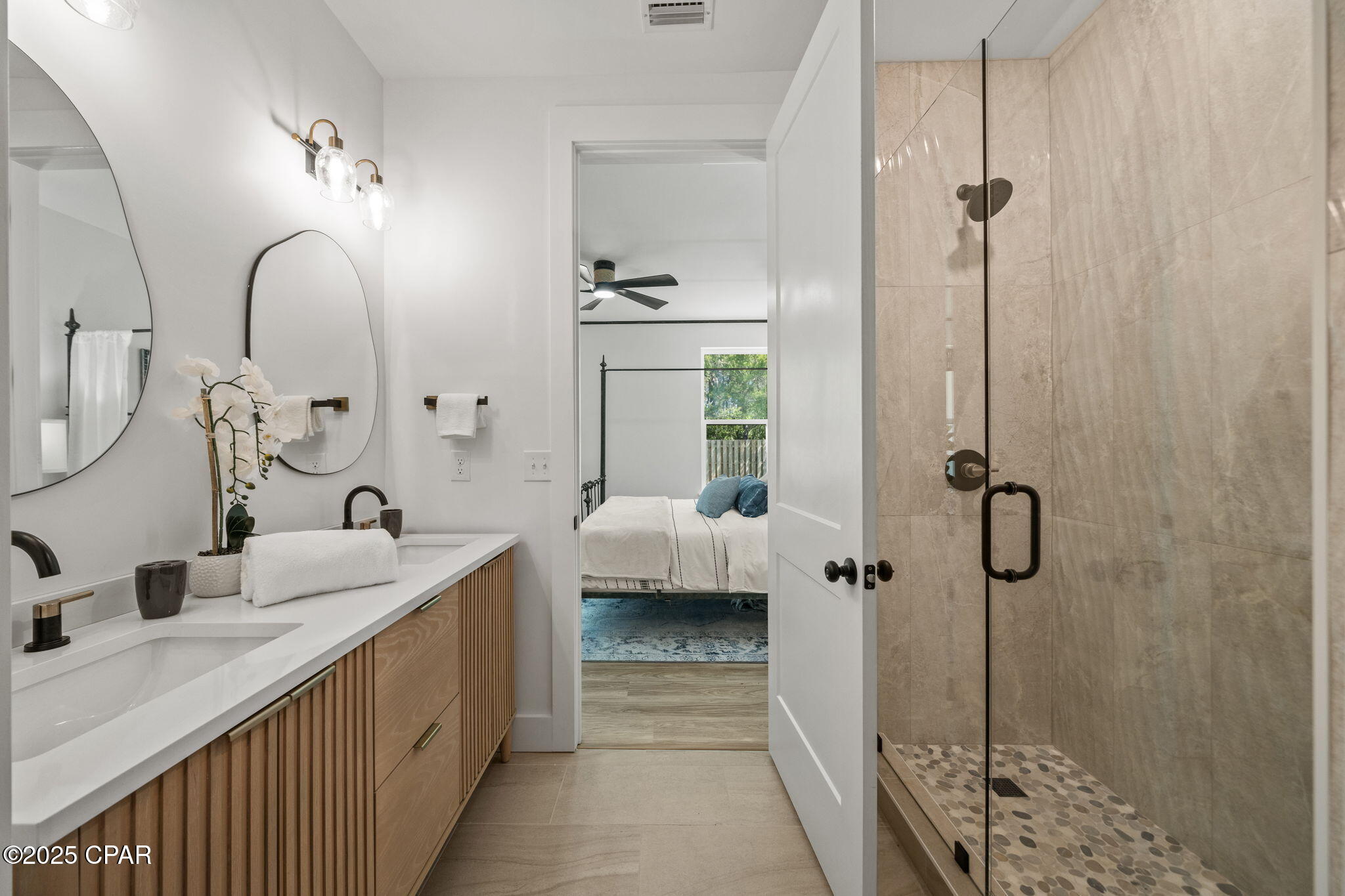 1znwhhx7hgymgch9zmx36xkahxq9yneb04wfrzudj68