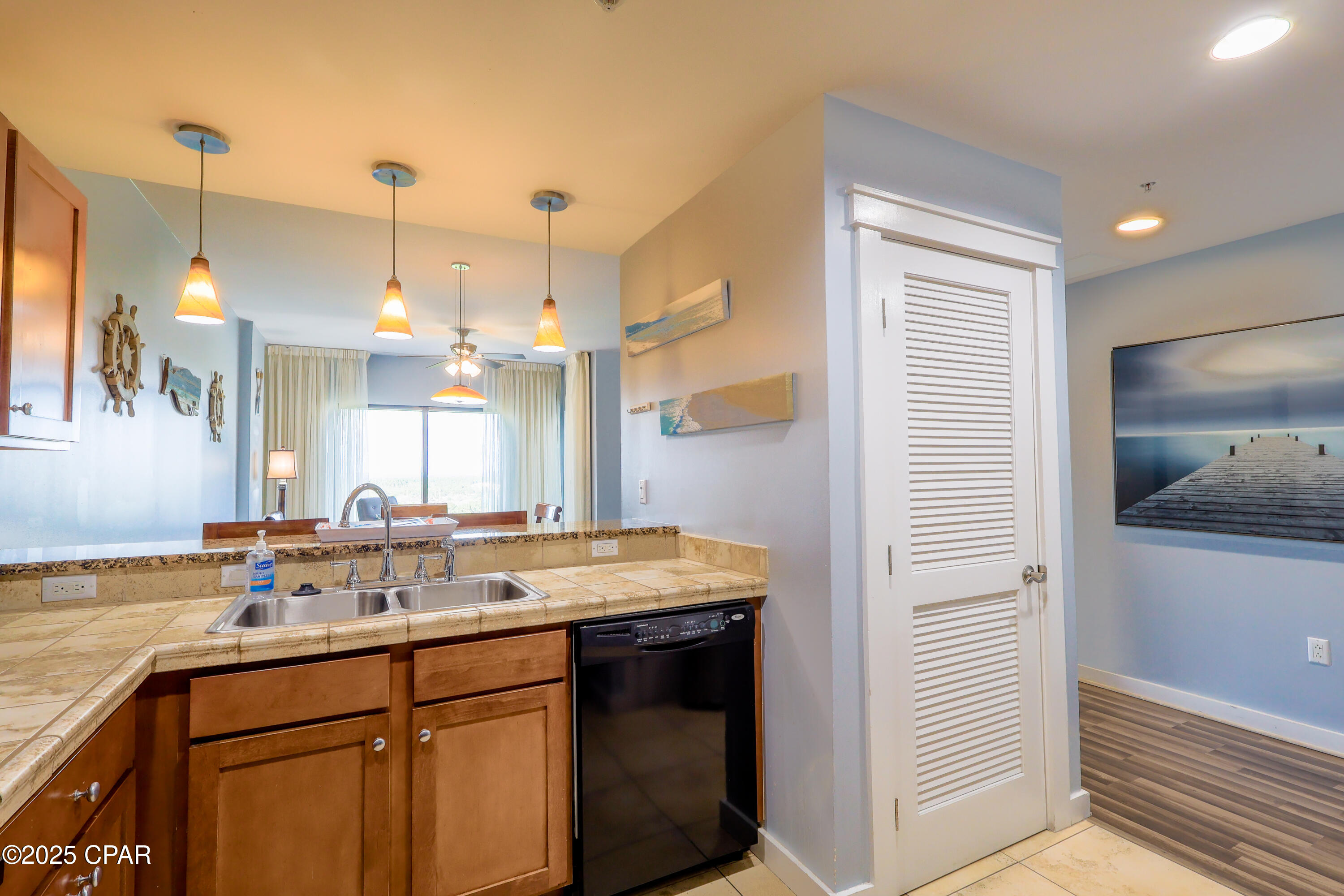 Ae2yduuftk6ftdlftcowe2nvlqkjgv_gkh567lo5acu